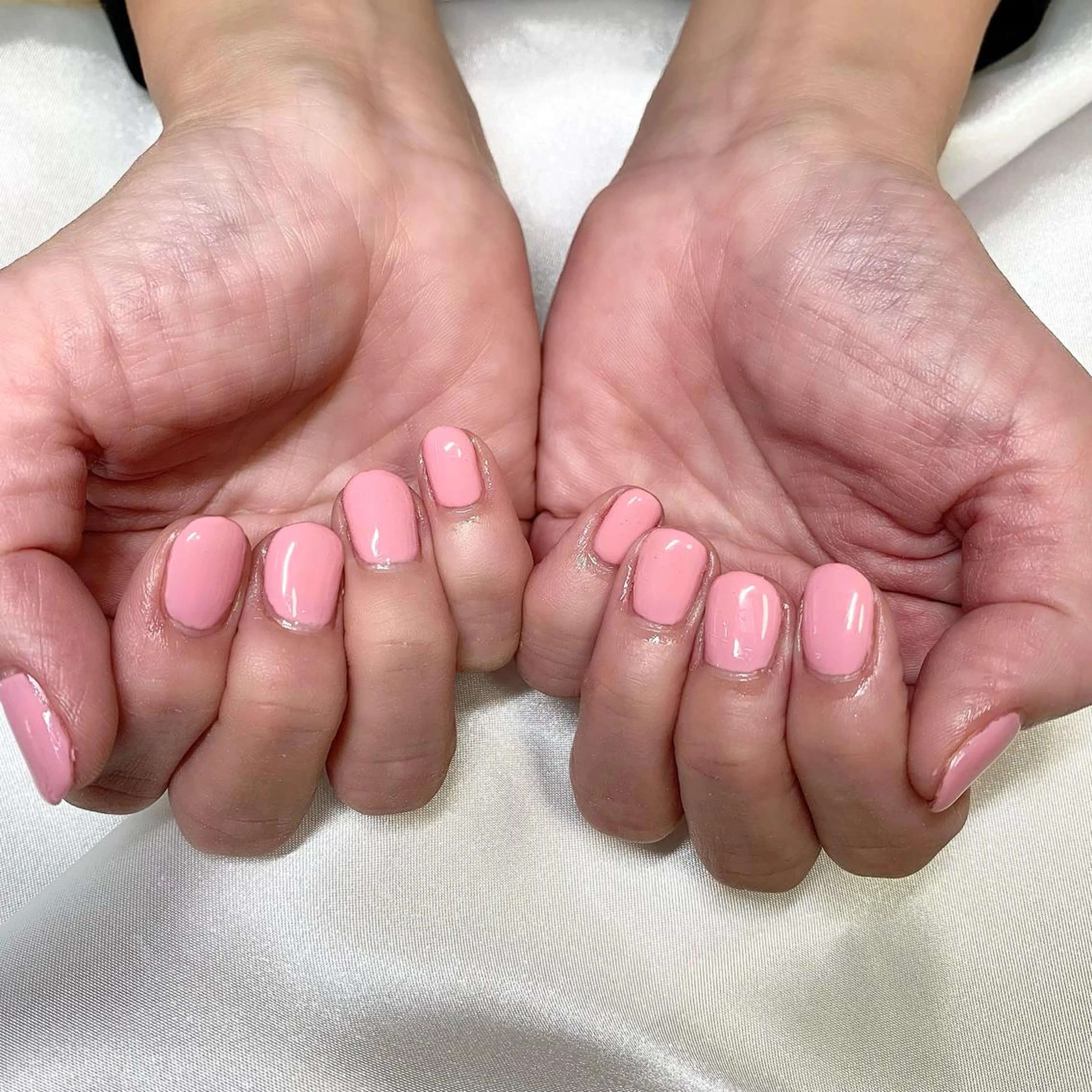 ネイル ワンカラーネイル ハンドネイル Lucid Fleur Amiのネイルデザイン