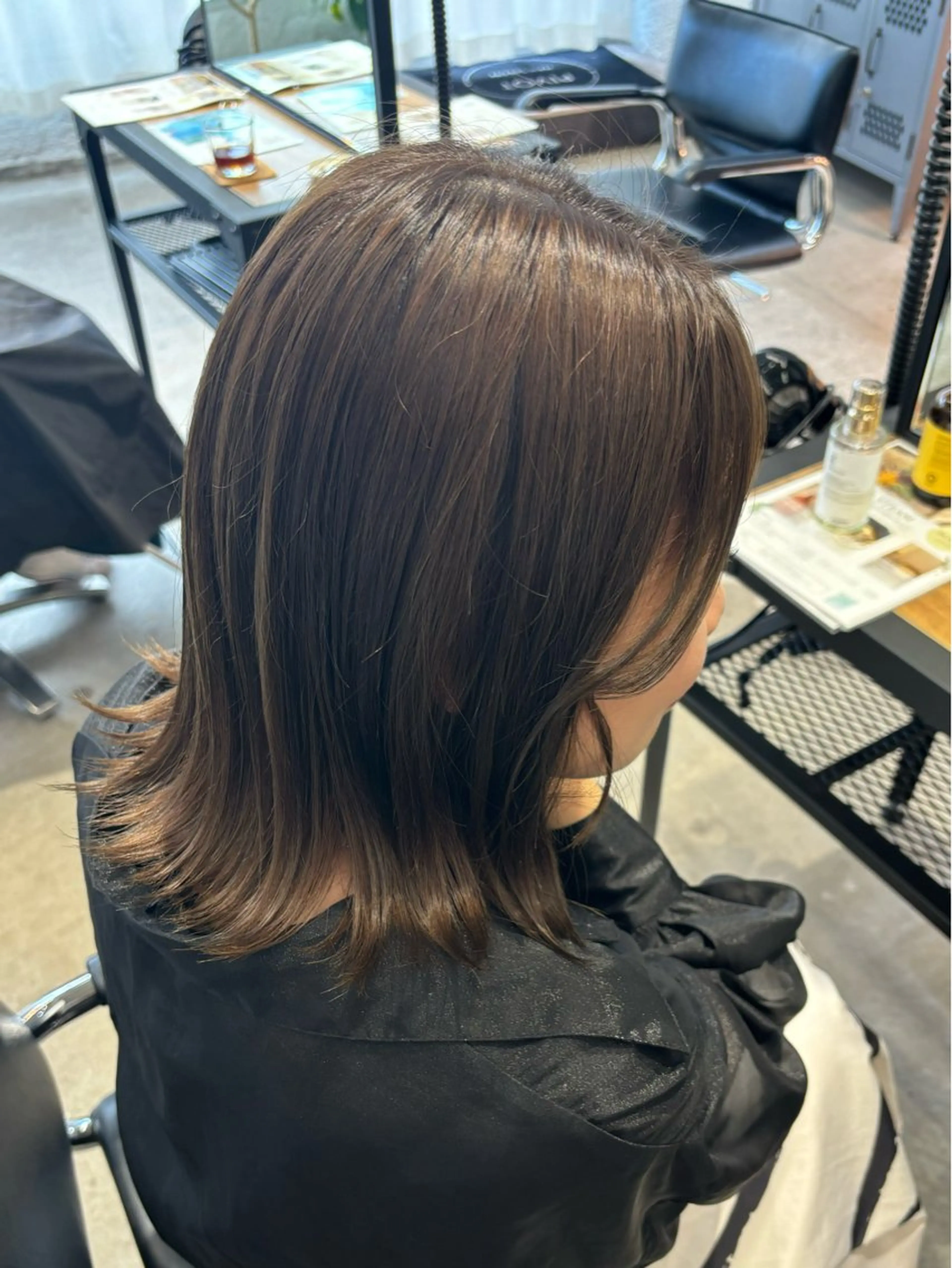 ミディアム カラー ブラウンカラー カットの天才？？山口 瑳未のヘアスタイル