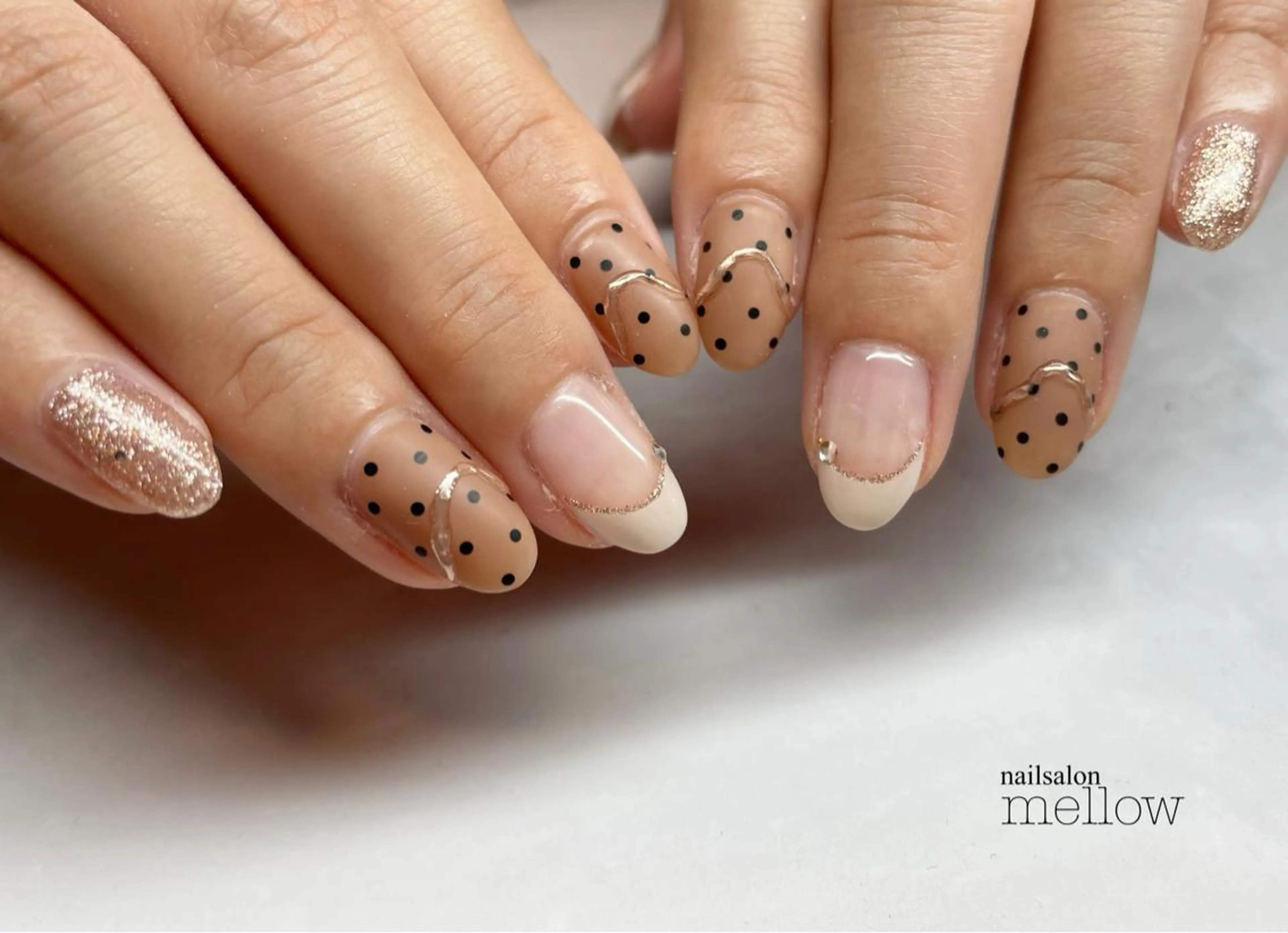 ネイル ドット 大山 浩美のネイルデザイン