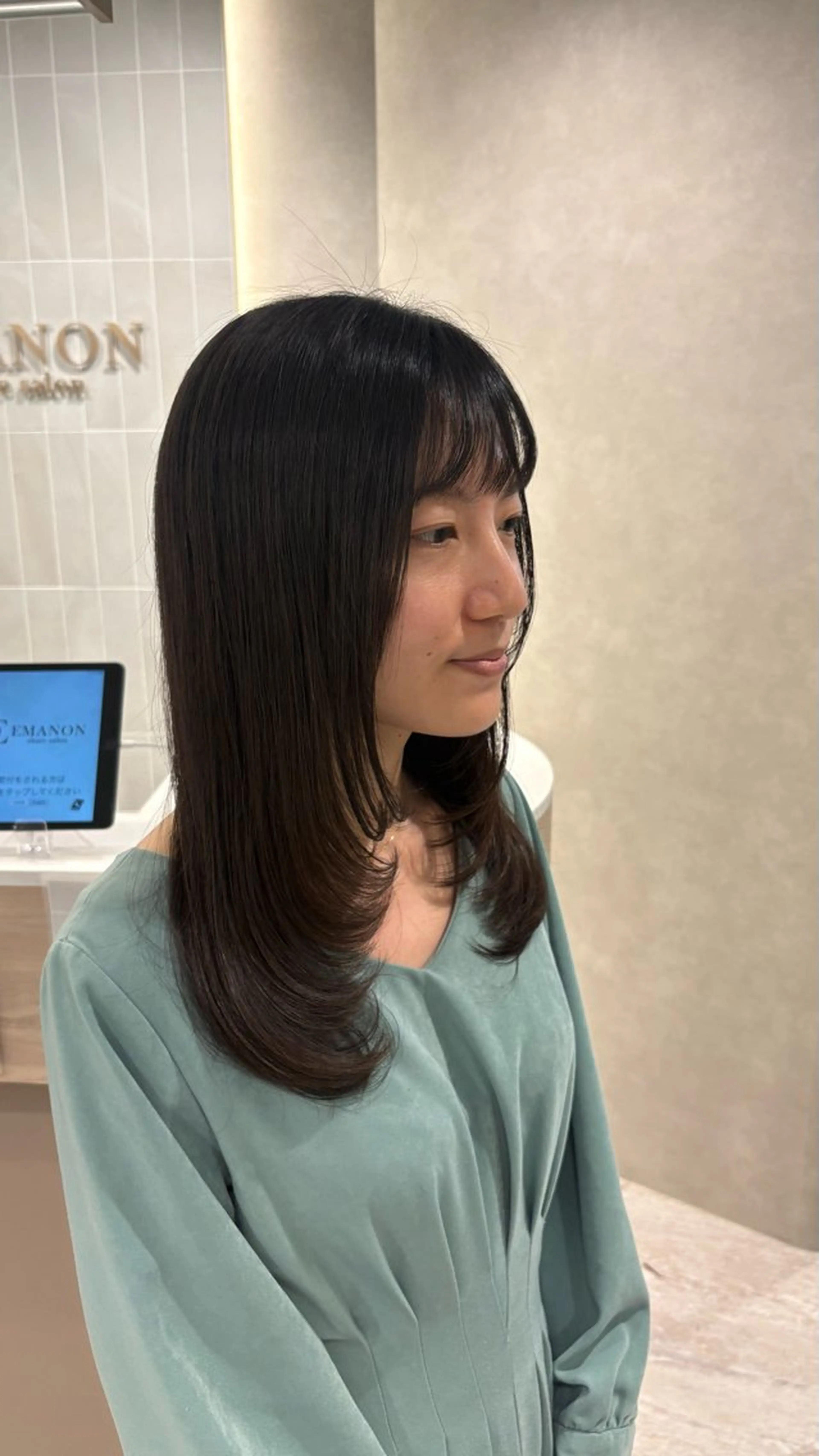 ミディアム そ ら．のヘアスタイル