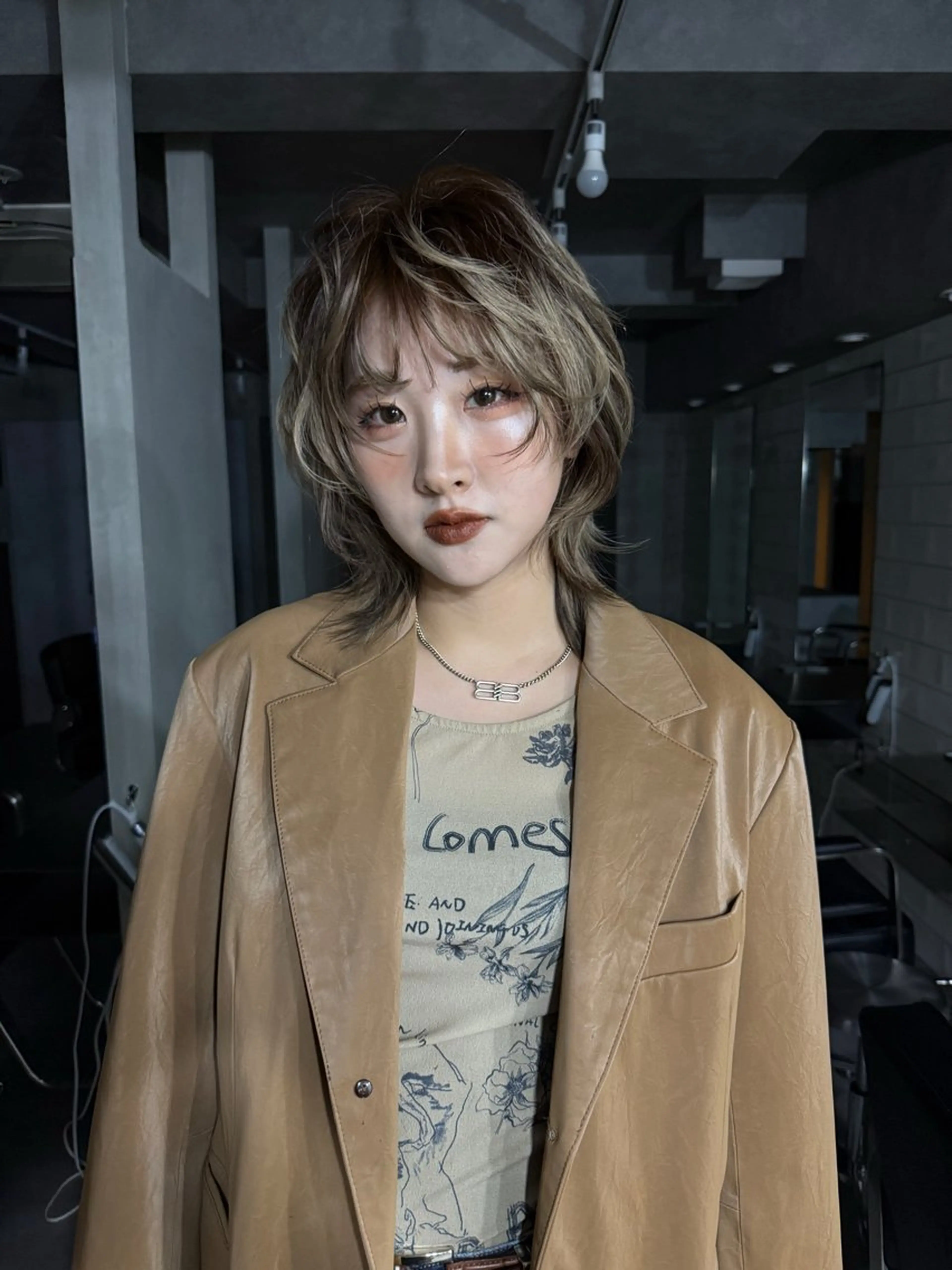 ミディアム カット ヘアカラー トリートメント 海外レイヤー/ ブロンドKazuhaのヘアスタイル