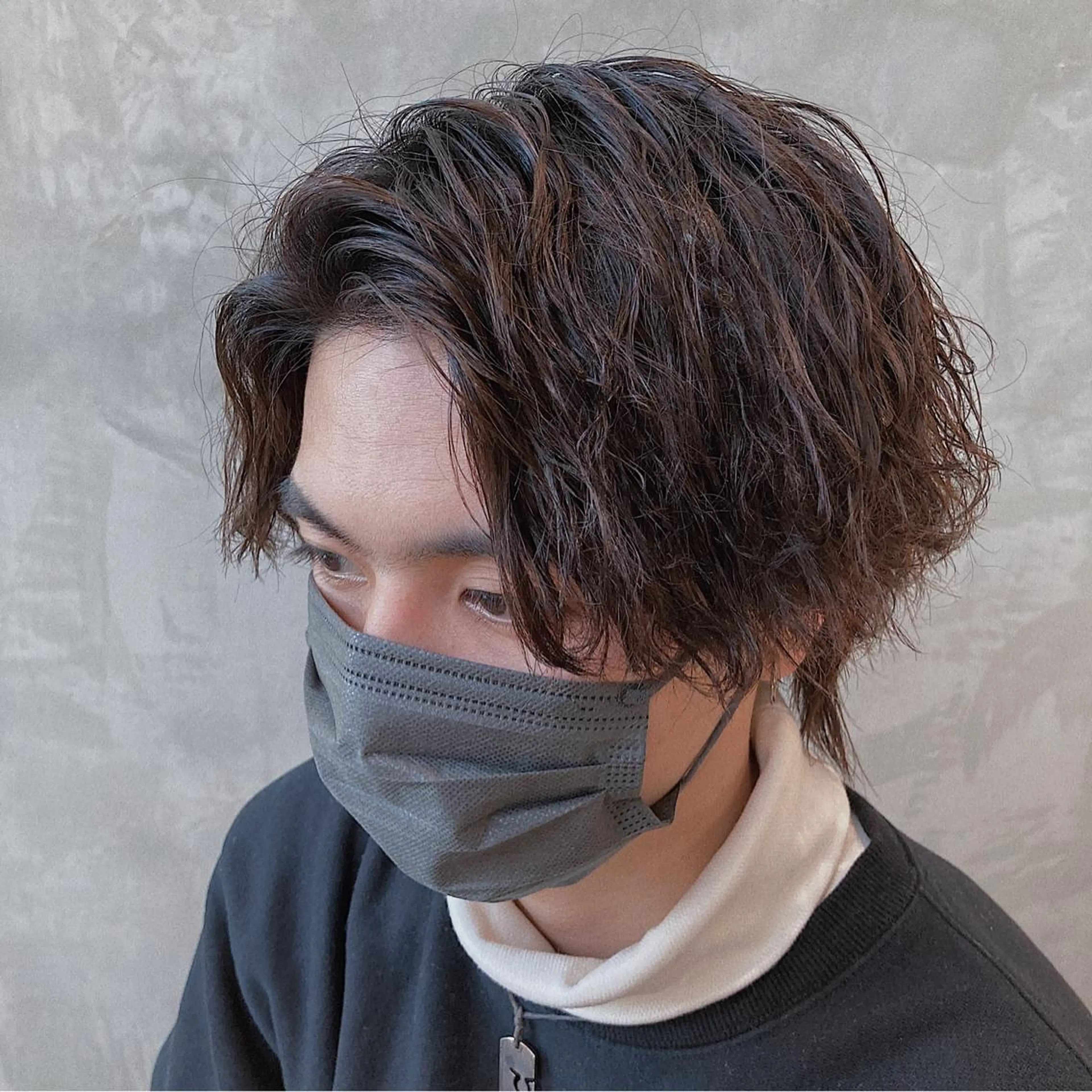 ミディアム パーマ メンズ センターパート マッシュウルフ マッシュ メンズウルフカット ウルフカット fifth JINGUMAE所属・波巻きスパイラルパー マ/シャドウパーマ駿のヘアスタイル