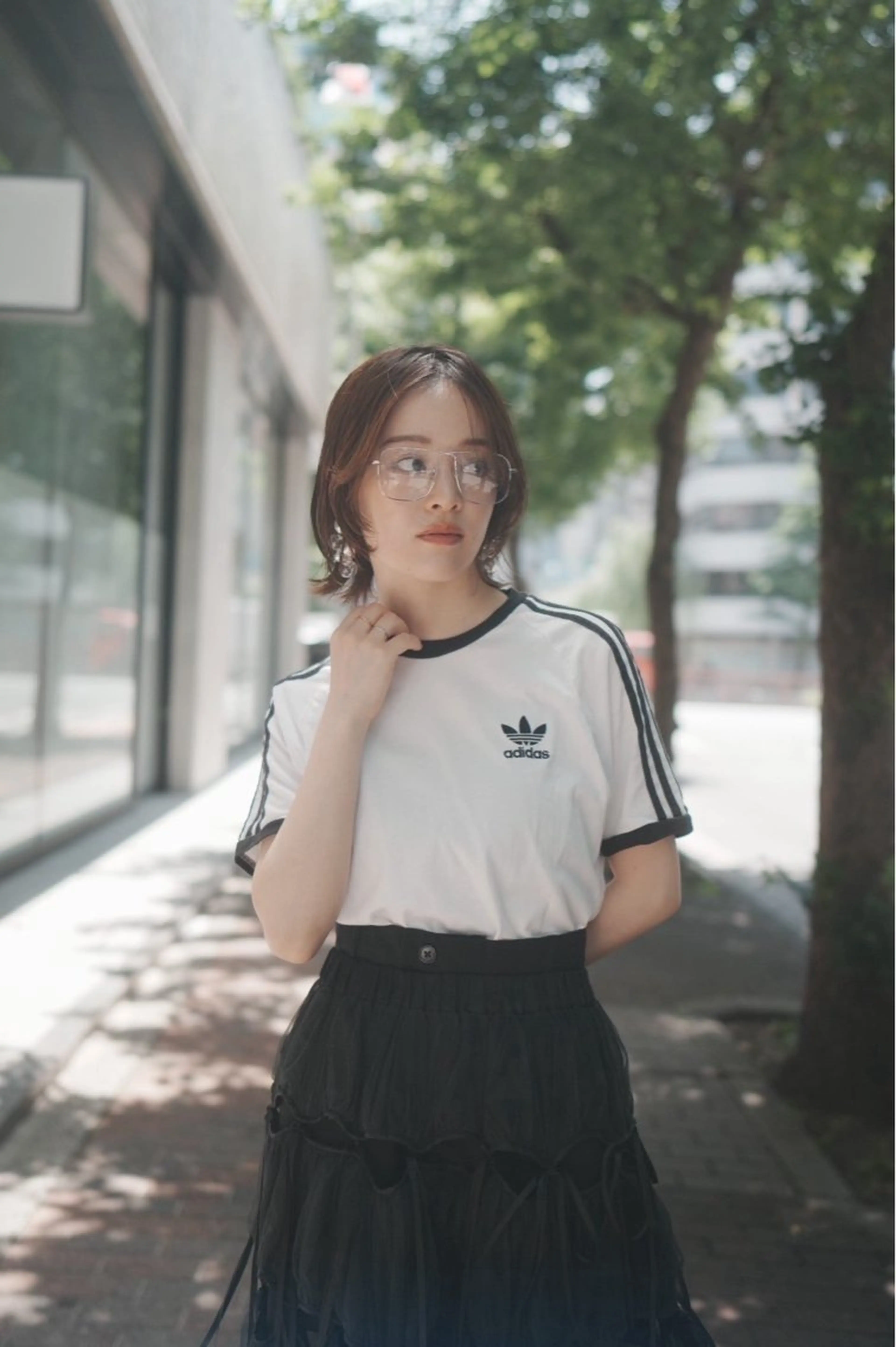 ミディアム 透明感カラー/レイヤ ー/縮毛/暗髪/銀座のヘアスタイル