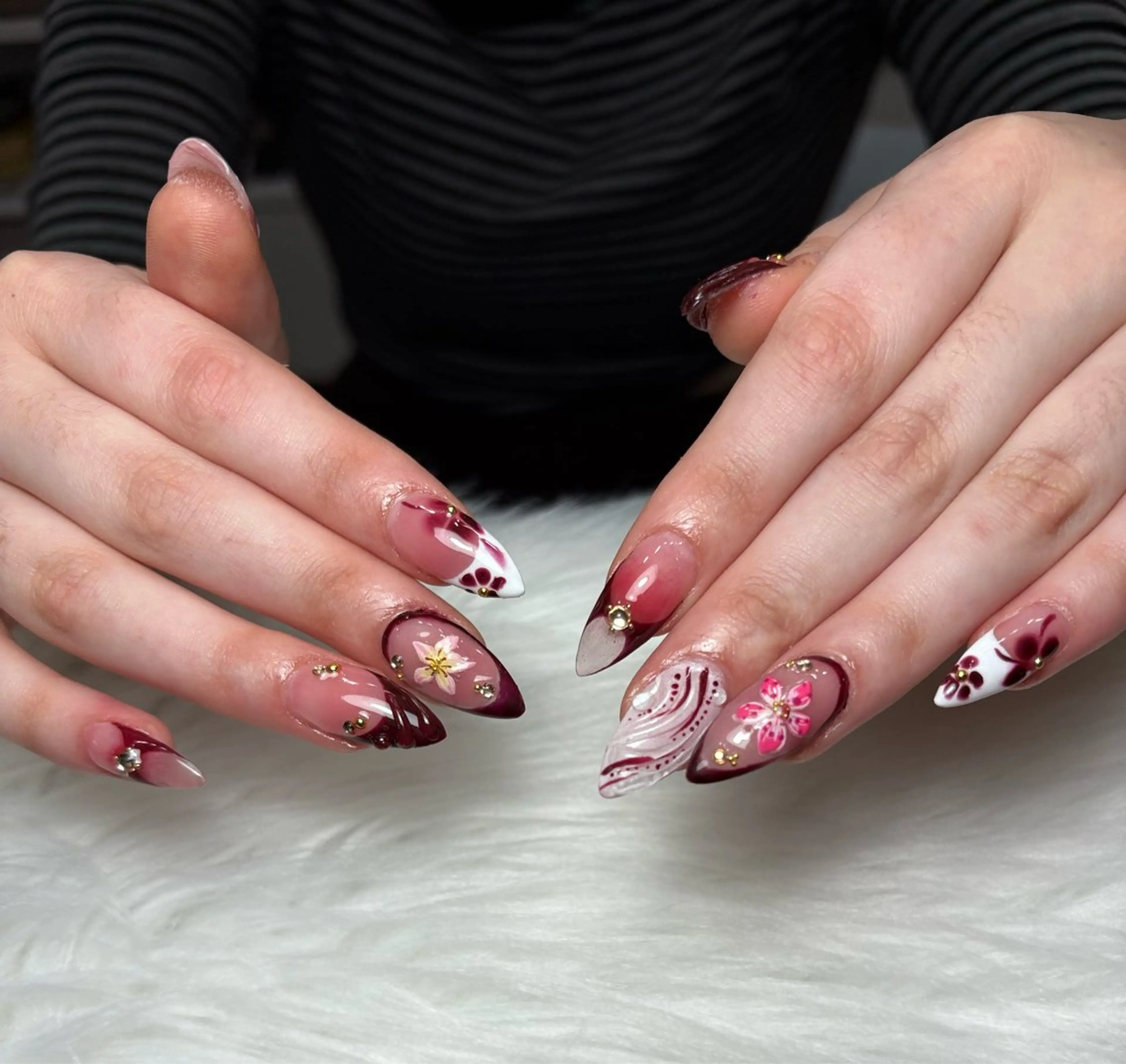 ネイル アートネイル 長さ出し ジェルネイル マグネットネイル ニュアンスネイル なな_ CloudyChanのネイルデザイン