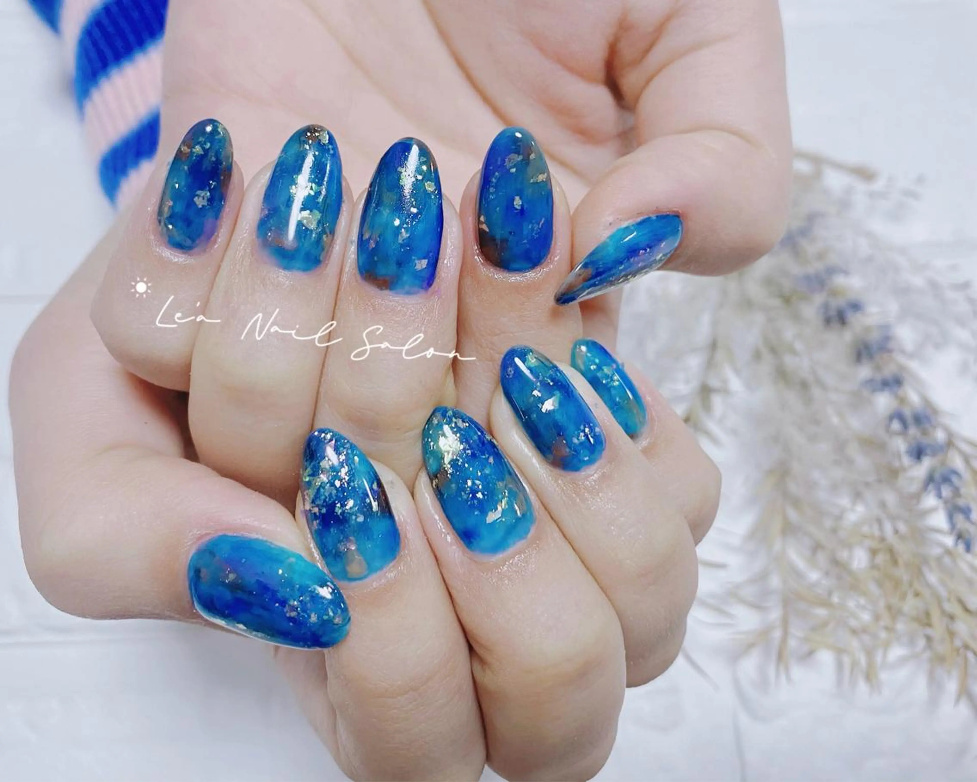 ショート カラー ネイル Le’a NailSalonのネイルデザイン