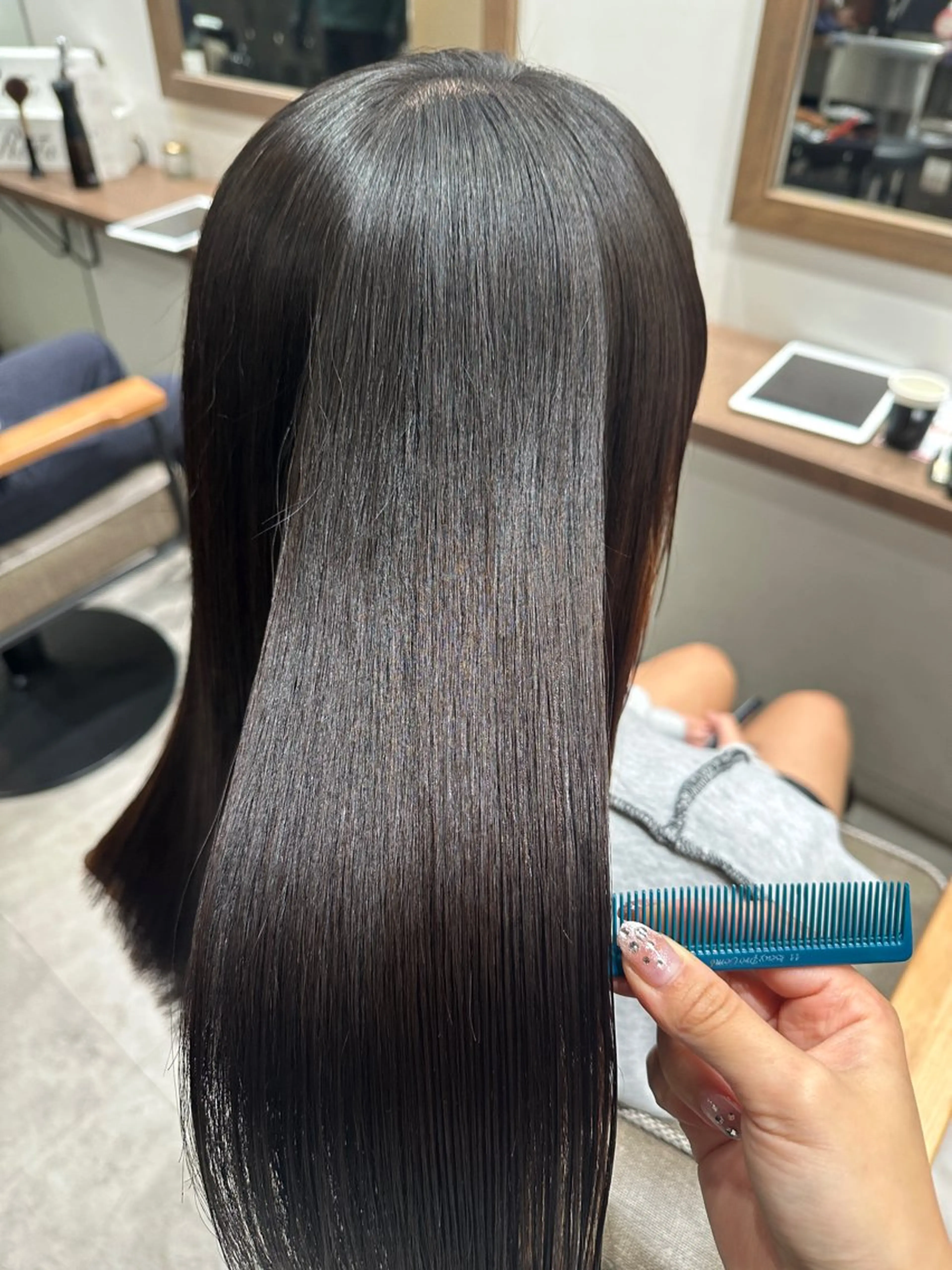 ロング パーマ カット 縮毛矯正 トリートメント 💙美髪救世主💙 関華蓮のヘアスタイル