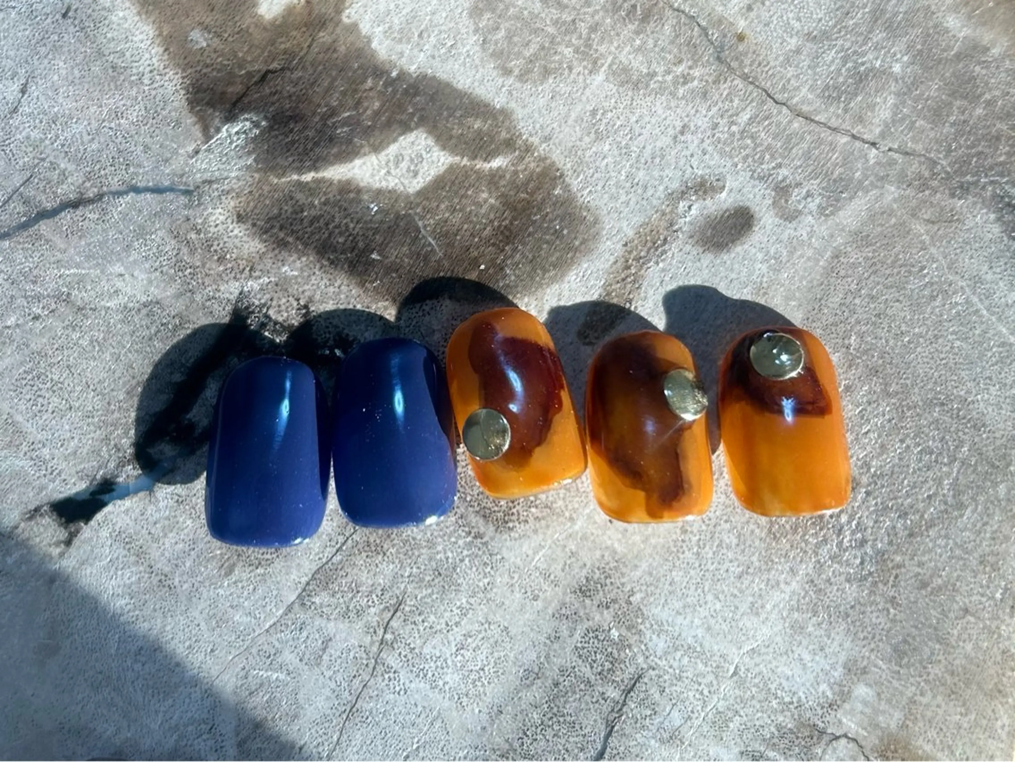 ネイル アートネイル マグネットネイル ニュアンスネイル ハンドネイル アトリエ １０３のネイルデザイン