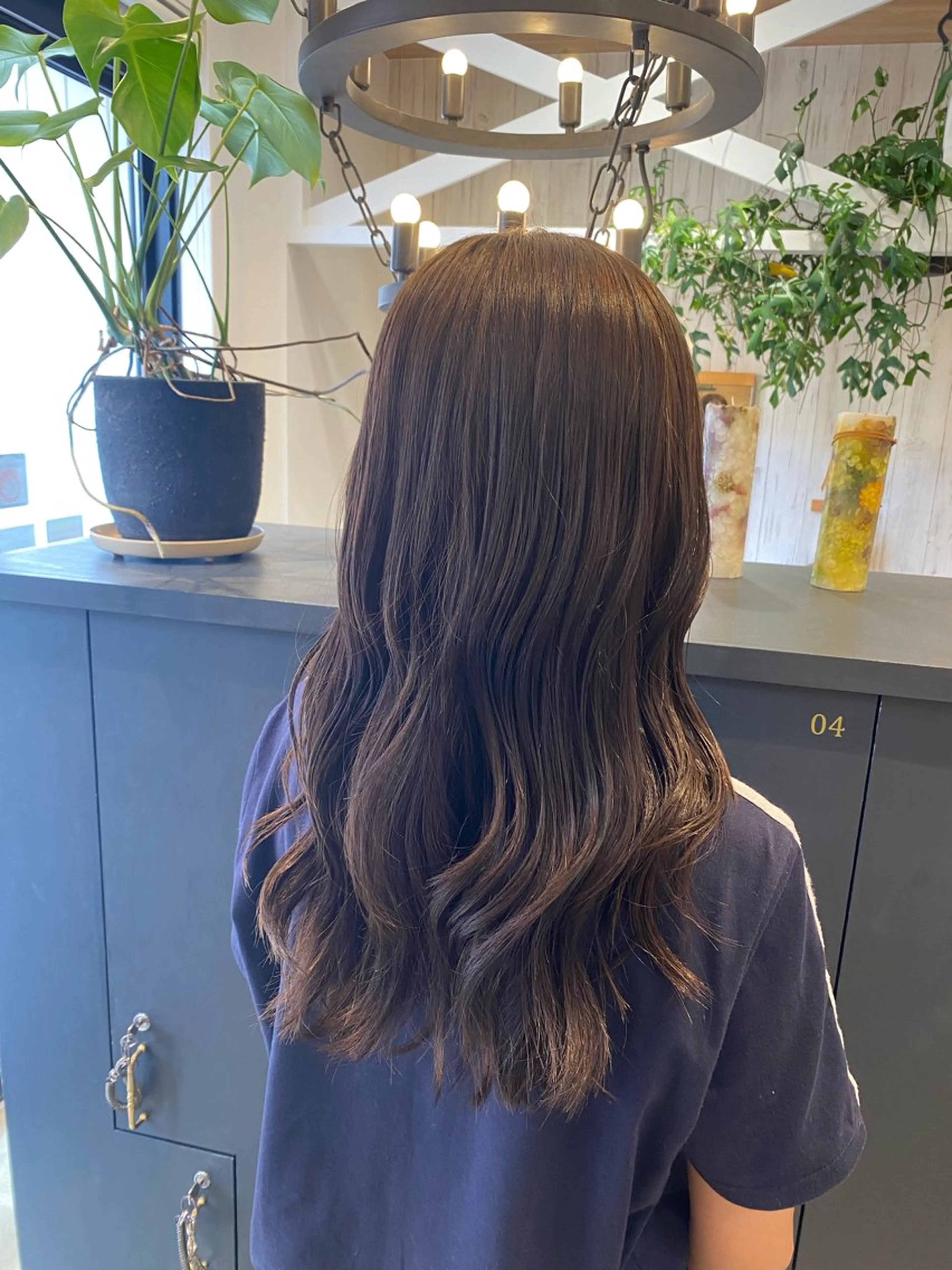 ロング カラー ブラウンカラー オリーブブラウン カット ヘアカラー 柴田 枝利子のヘアスタイル