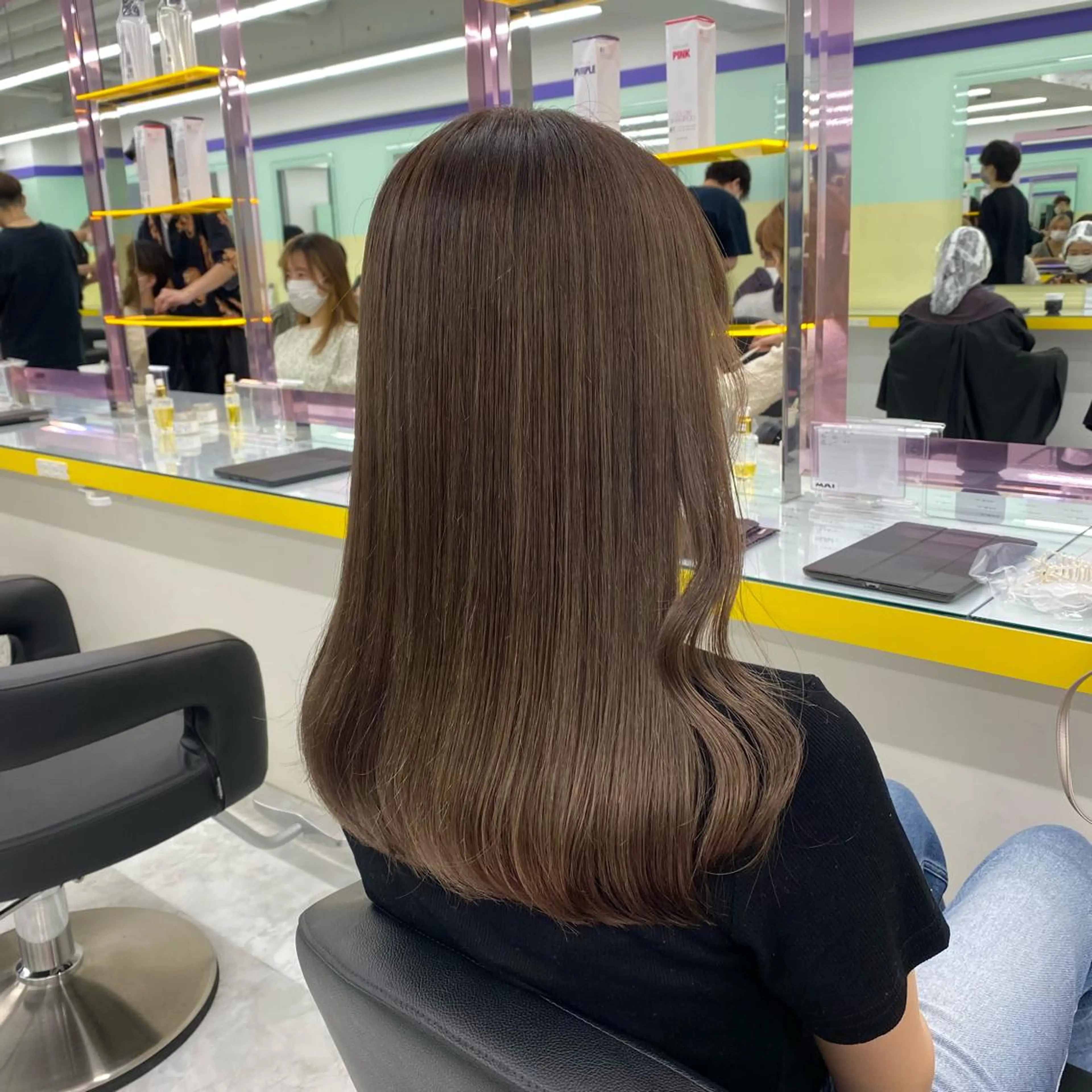 セミロング カラー ヘアアレンジ カット ヘアカラー mai🍑暖色カラー /レイヤー💖のヘアスタイル