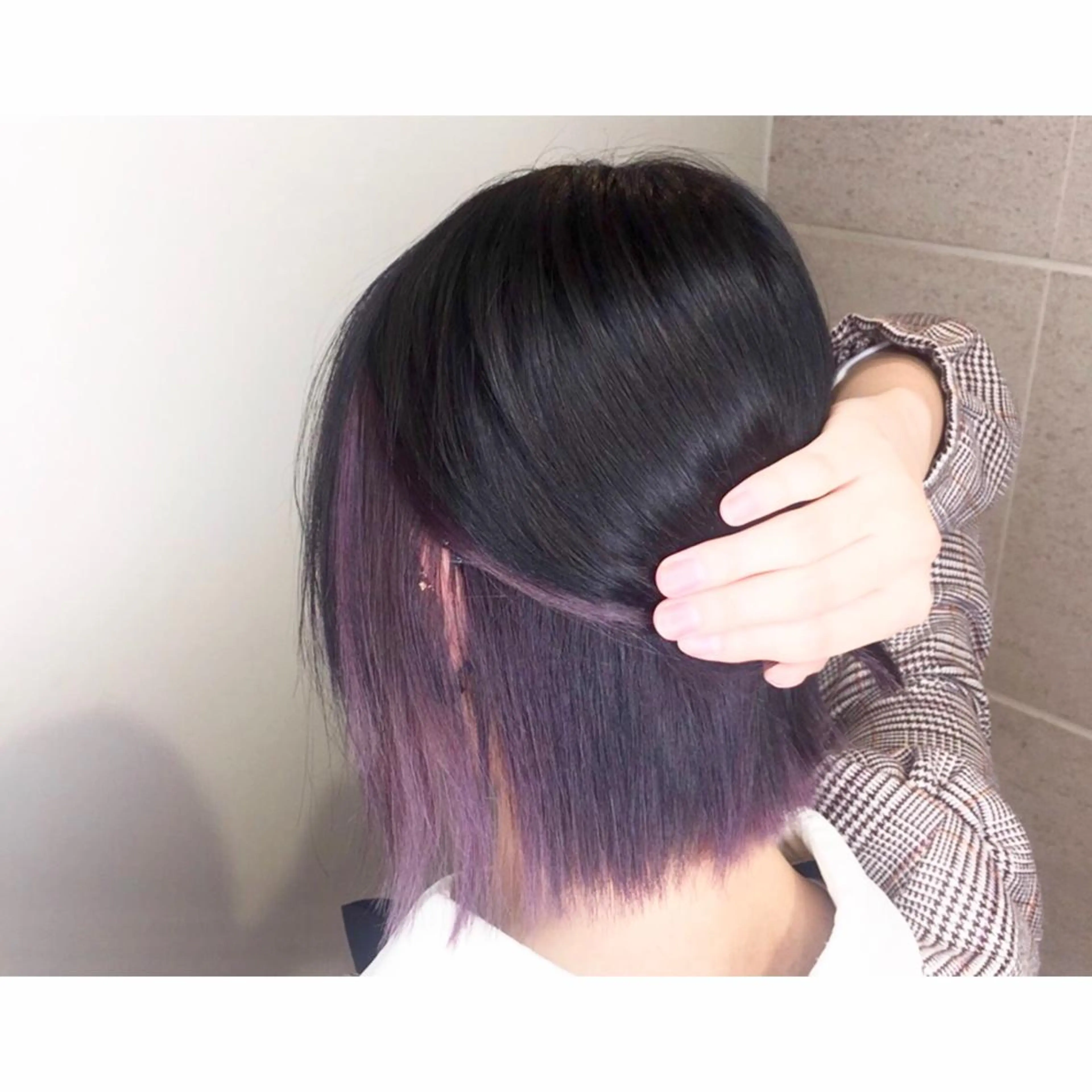 ミディアム カラー インナーカラー バイオレットカラー ヘアカラー トリートメント 💓シールエクステ ルミエールのヘアスタイル