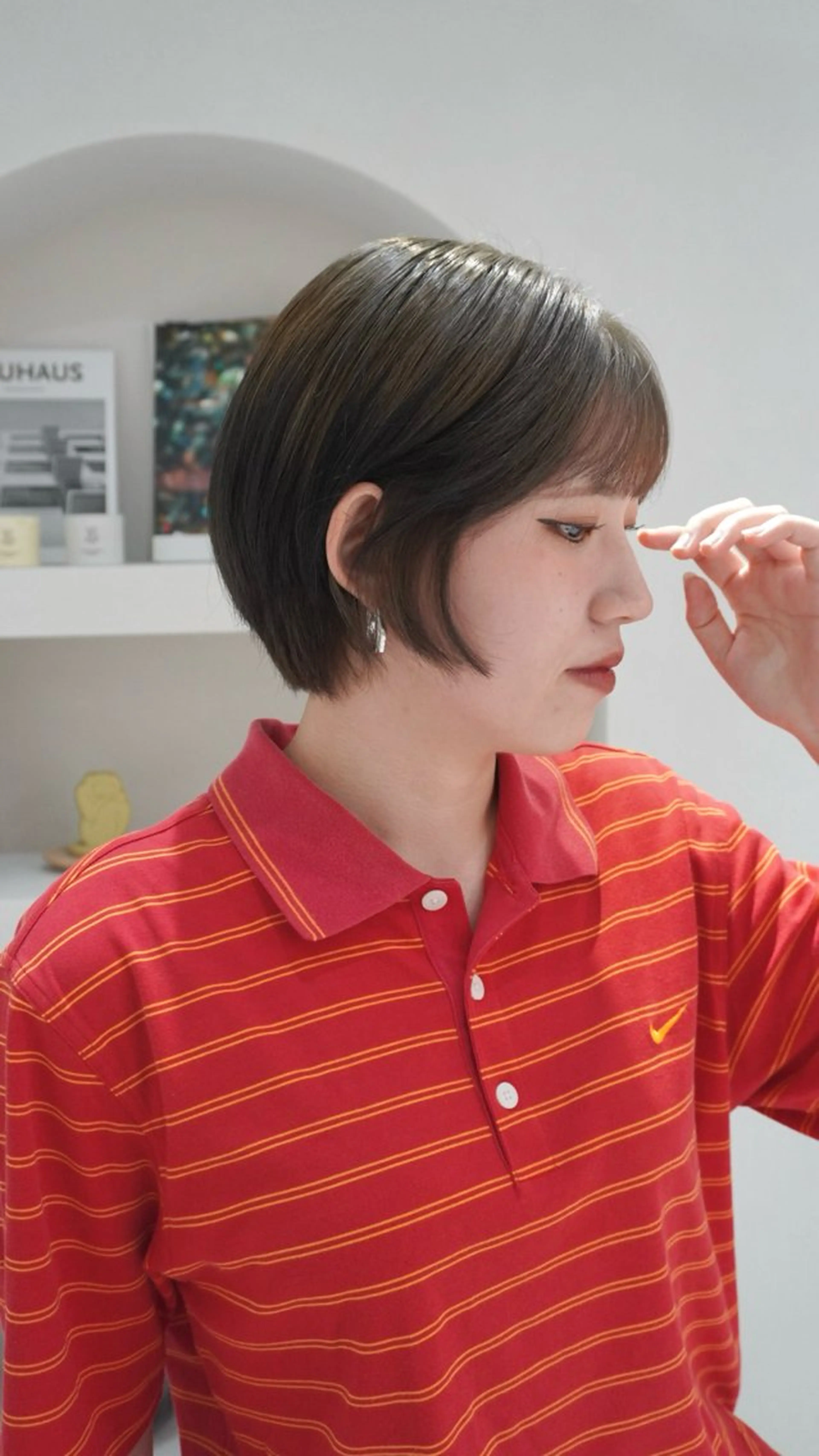 ショート カラー ベージュカラー ブリーチ 透明感カラー オリーブベージュ ヘアカラー カットモデル募集中 千葉大夢のヘアスタイル