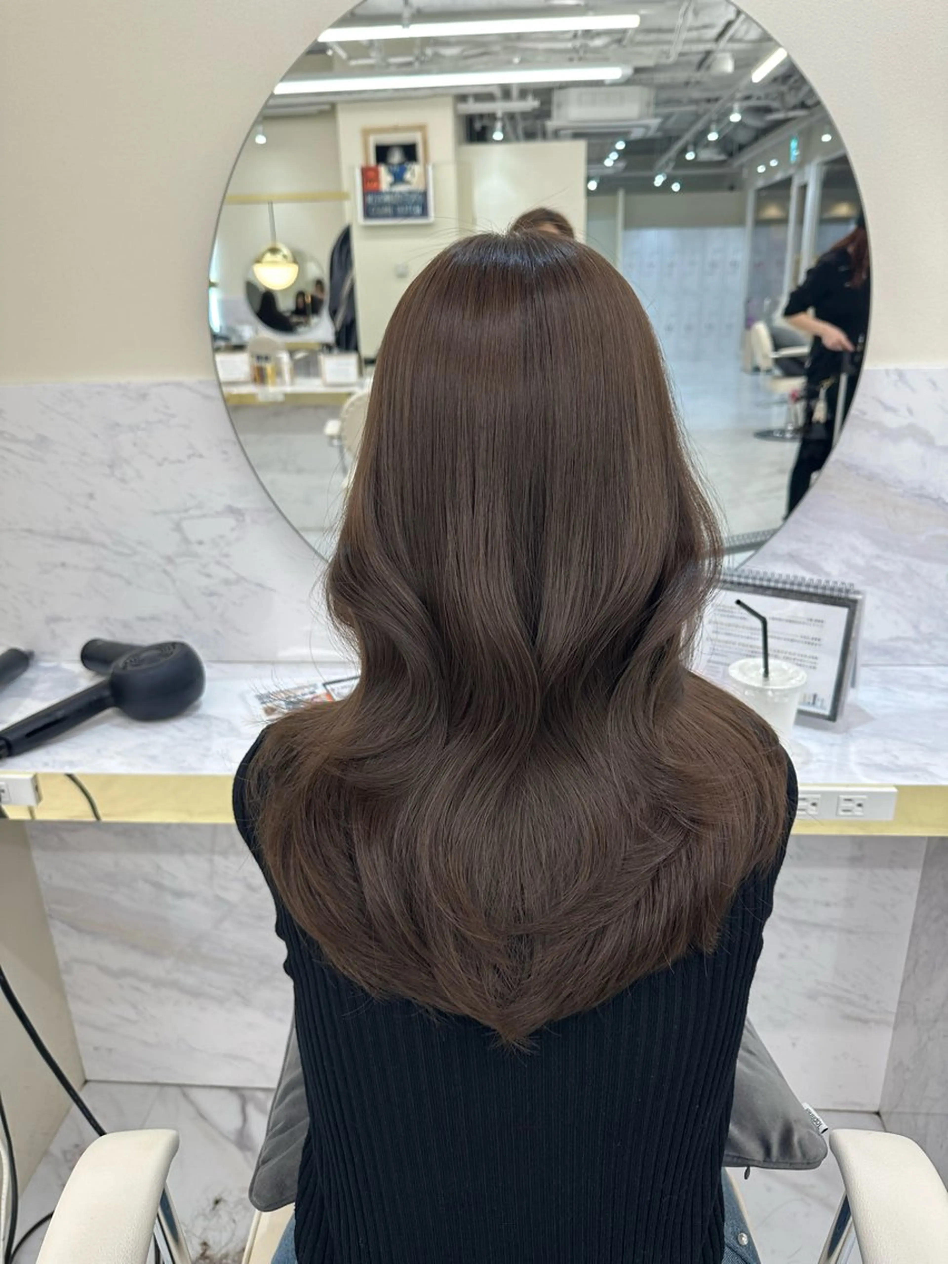 ミディアム 髪質改善 カット ヘアカラー トリートメント 似合わせレイヤーカッ ト🩶瀧本美咲のヘアスタイル