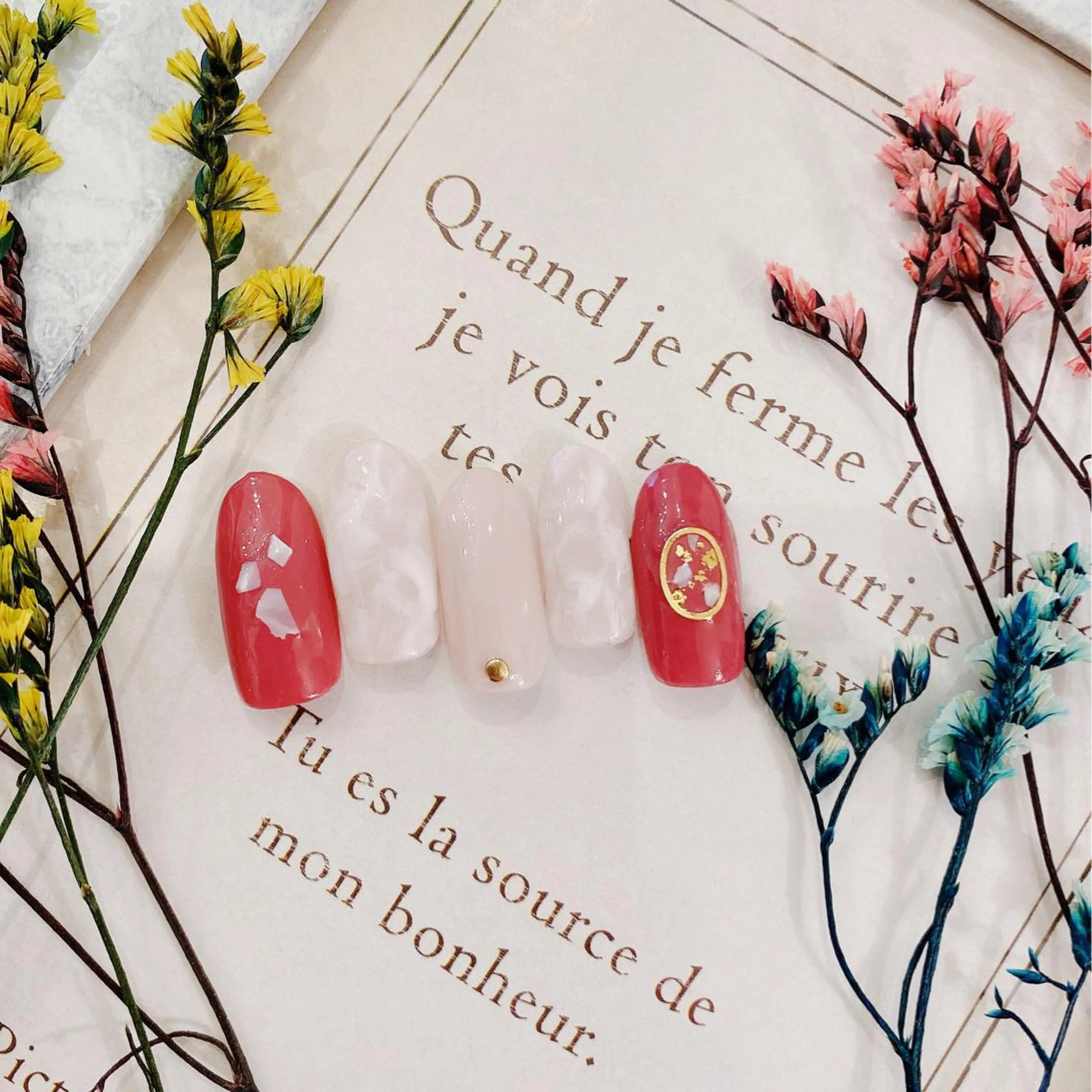 ネイル 美爪育成サロン ROCOのネイルデザイン