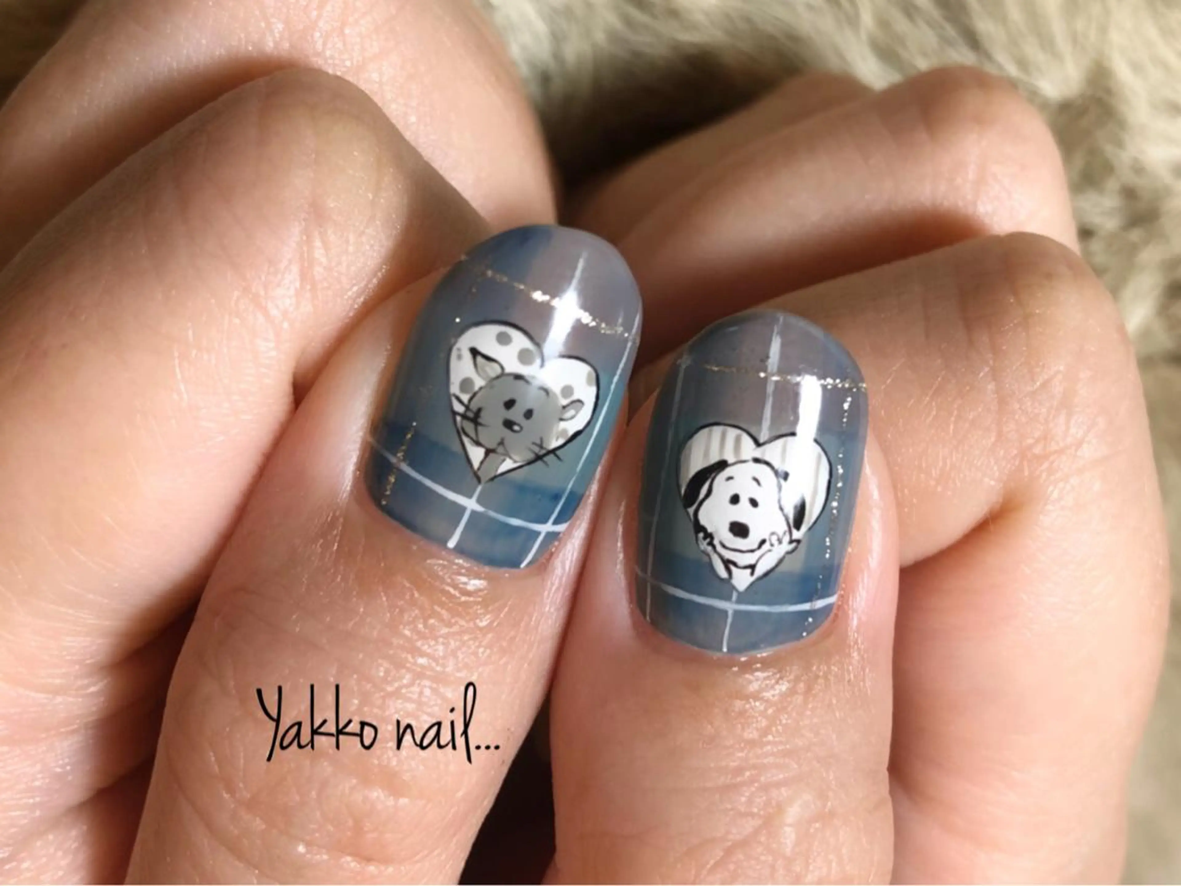 ネイル Yakko pas á pasのネイルデザイン