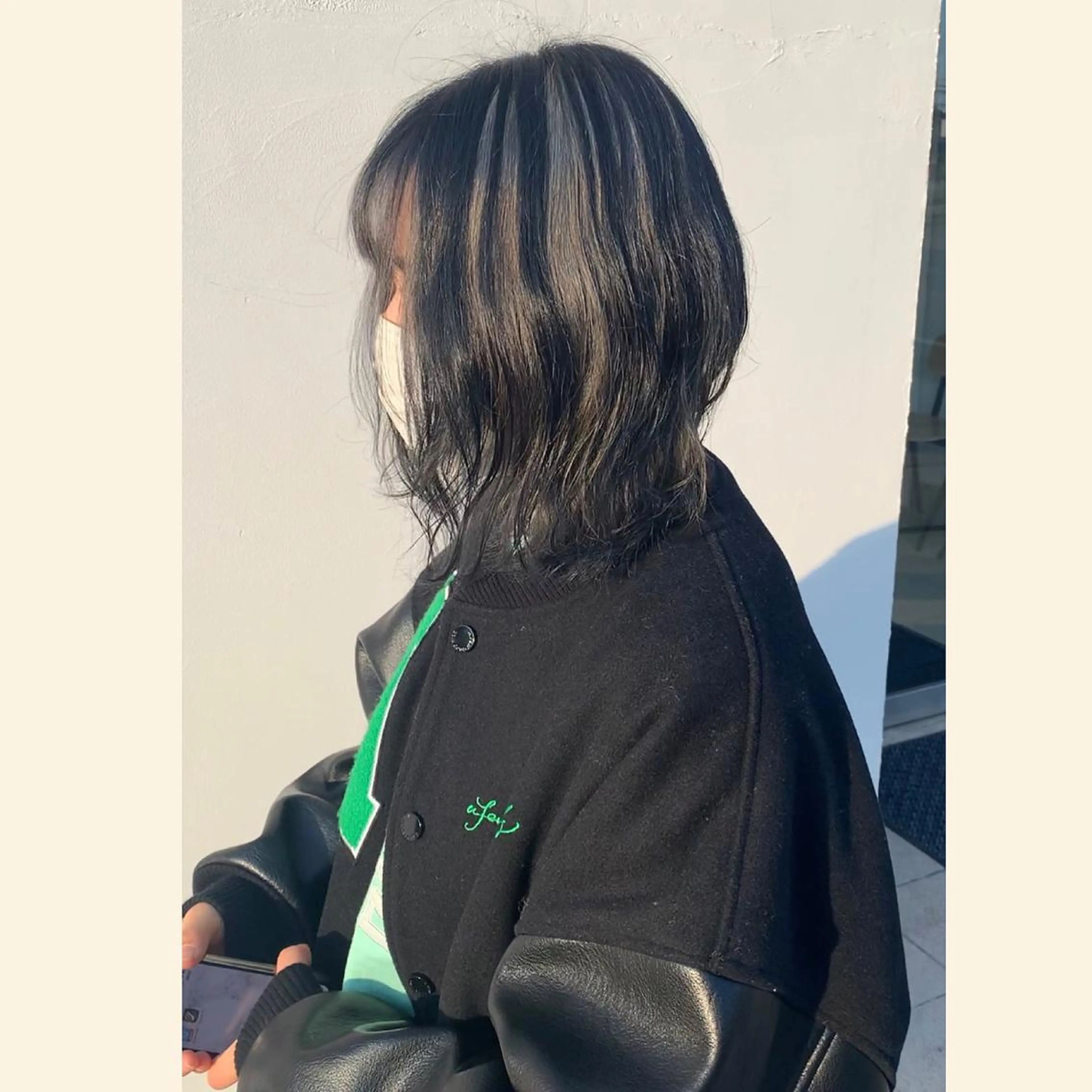 ミディアム ヘアカラー 長山 茉白のヘアスタイル