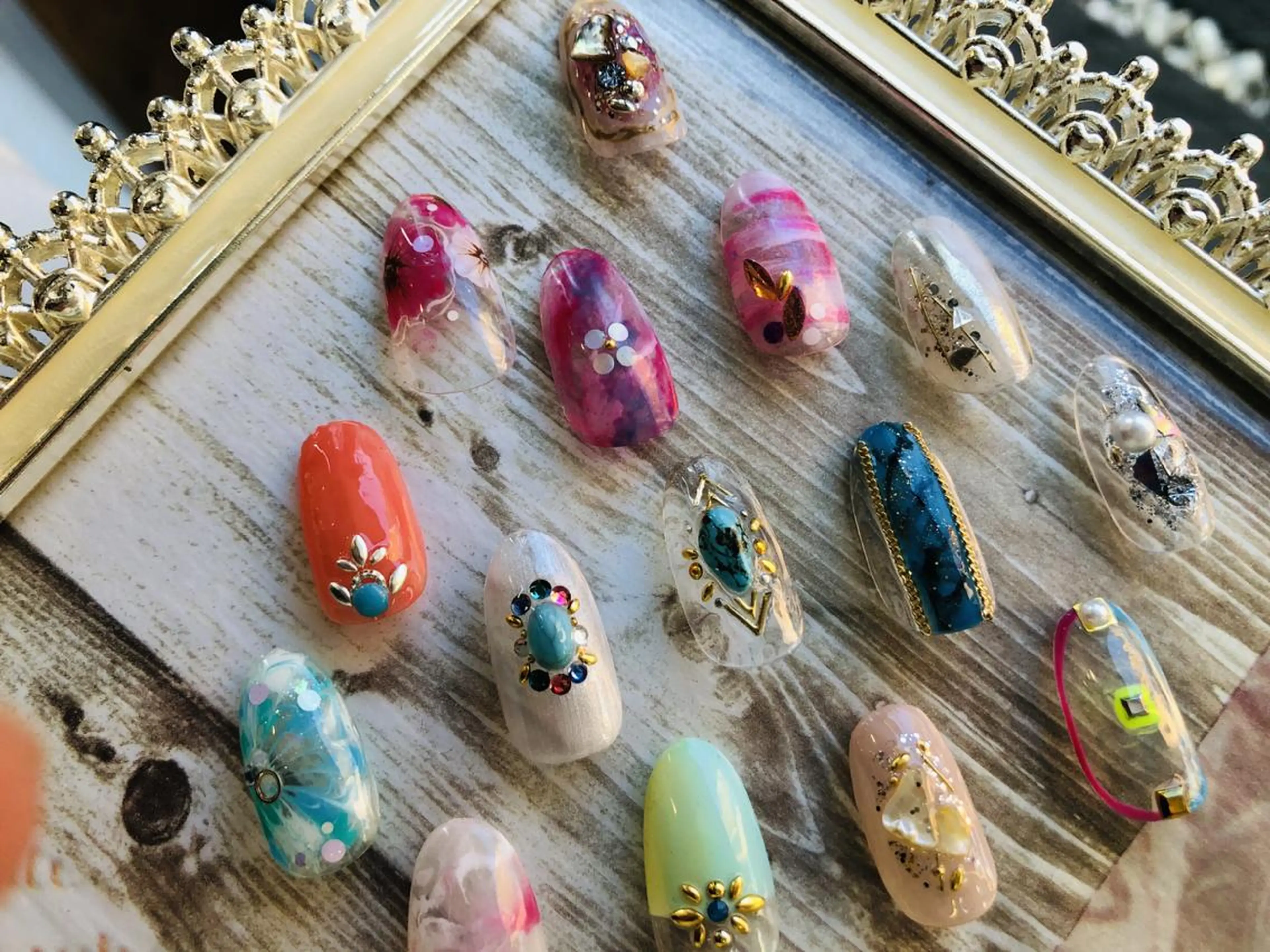 ネイル ワンカラーネイル 【尾下】 ロイヤル•セラピストのネイルデザイン