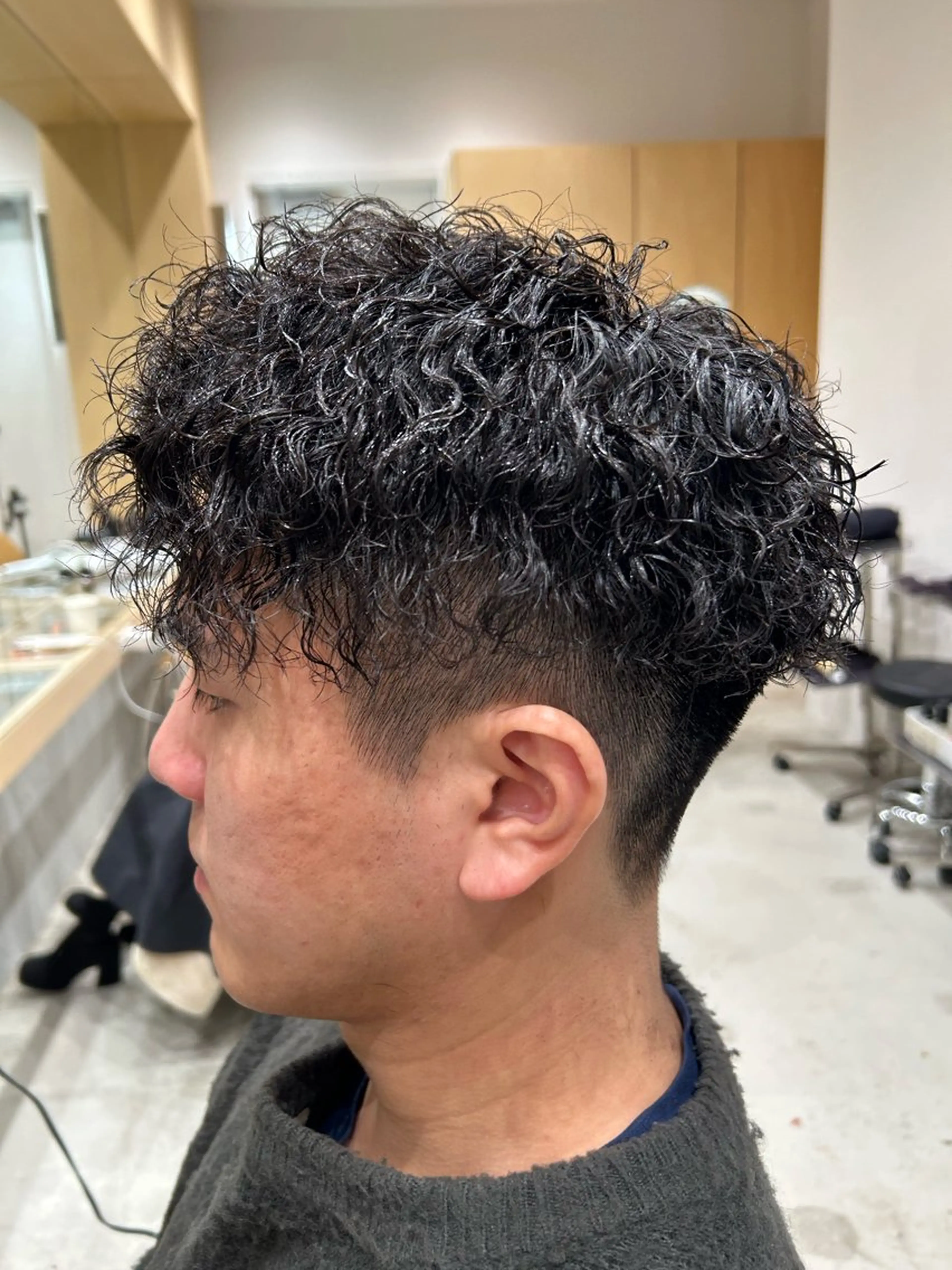 パーマ メンズ フェードカット メンズパーマ ツイストスパイラルパーマ スパイラルパーマ 🐲ツイスパ🐲 フェード/龍のヘアスタイル