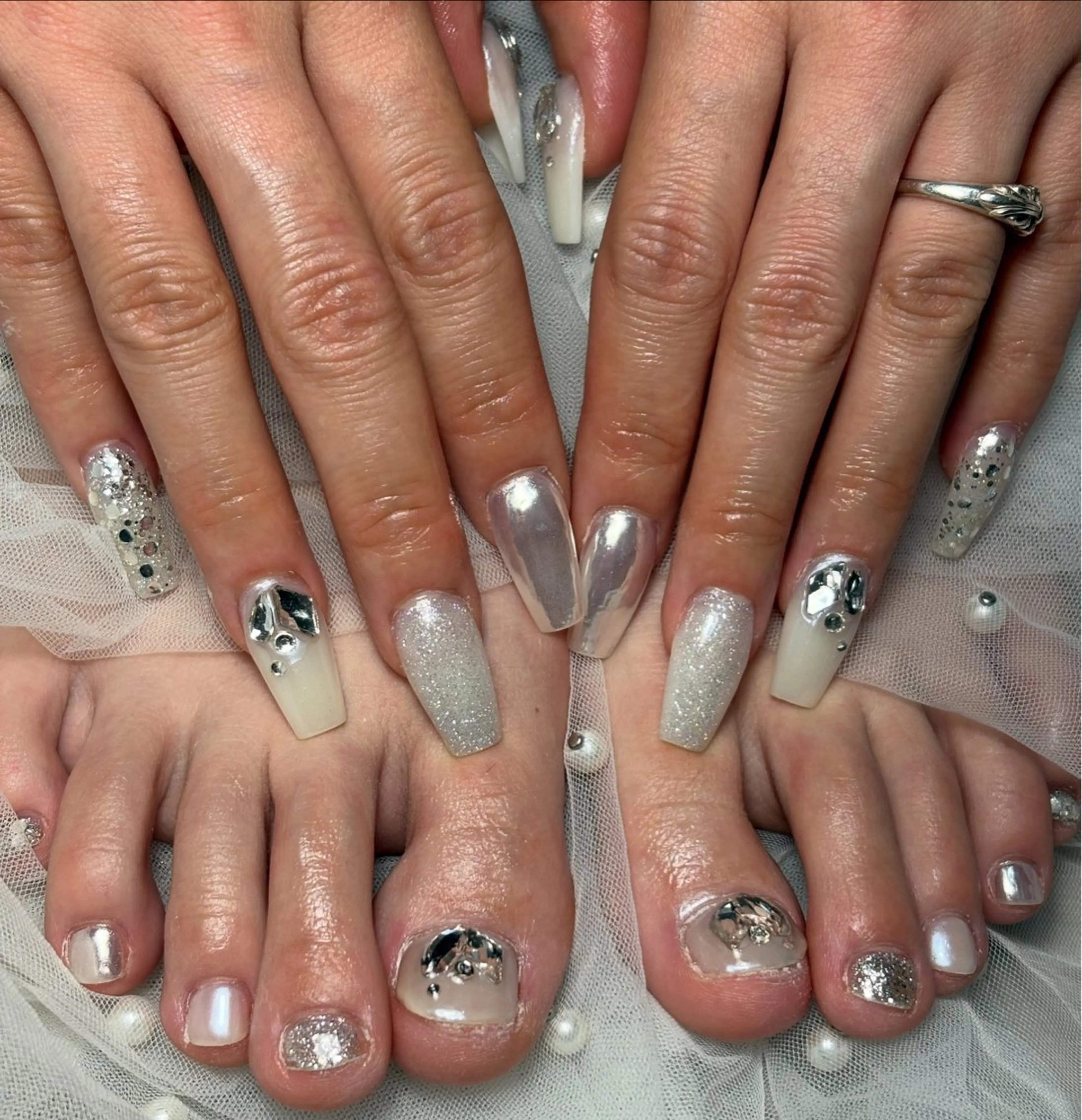 ネイル ハンドネイル フットネイル ✴︎ Delightのネイルデザイン