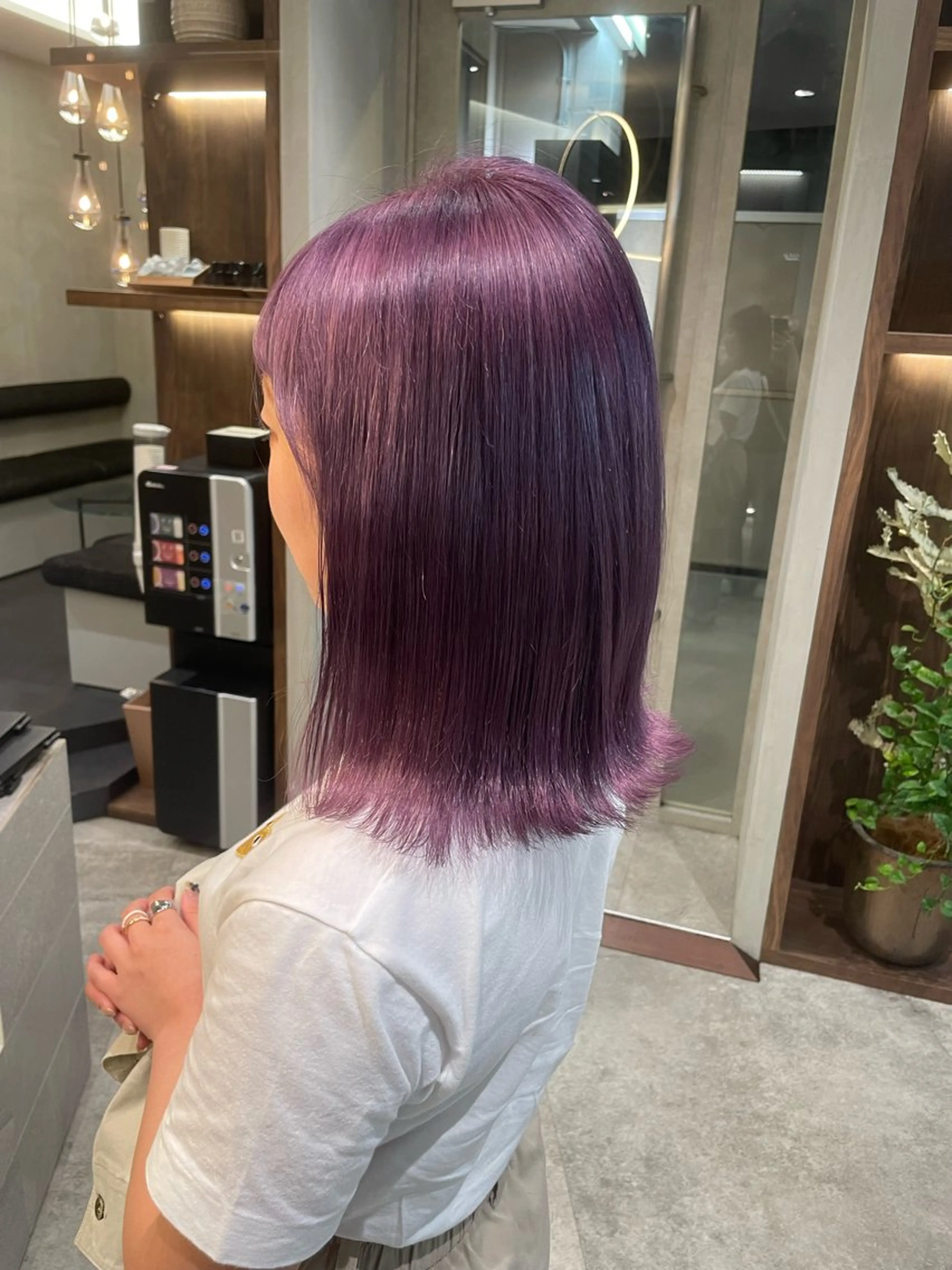 カラー ラベンダーカラー Toiro 新宿所属・ハイトーン/透明感 yuinaのヘアスタイル