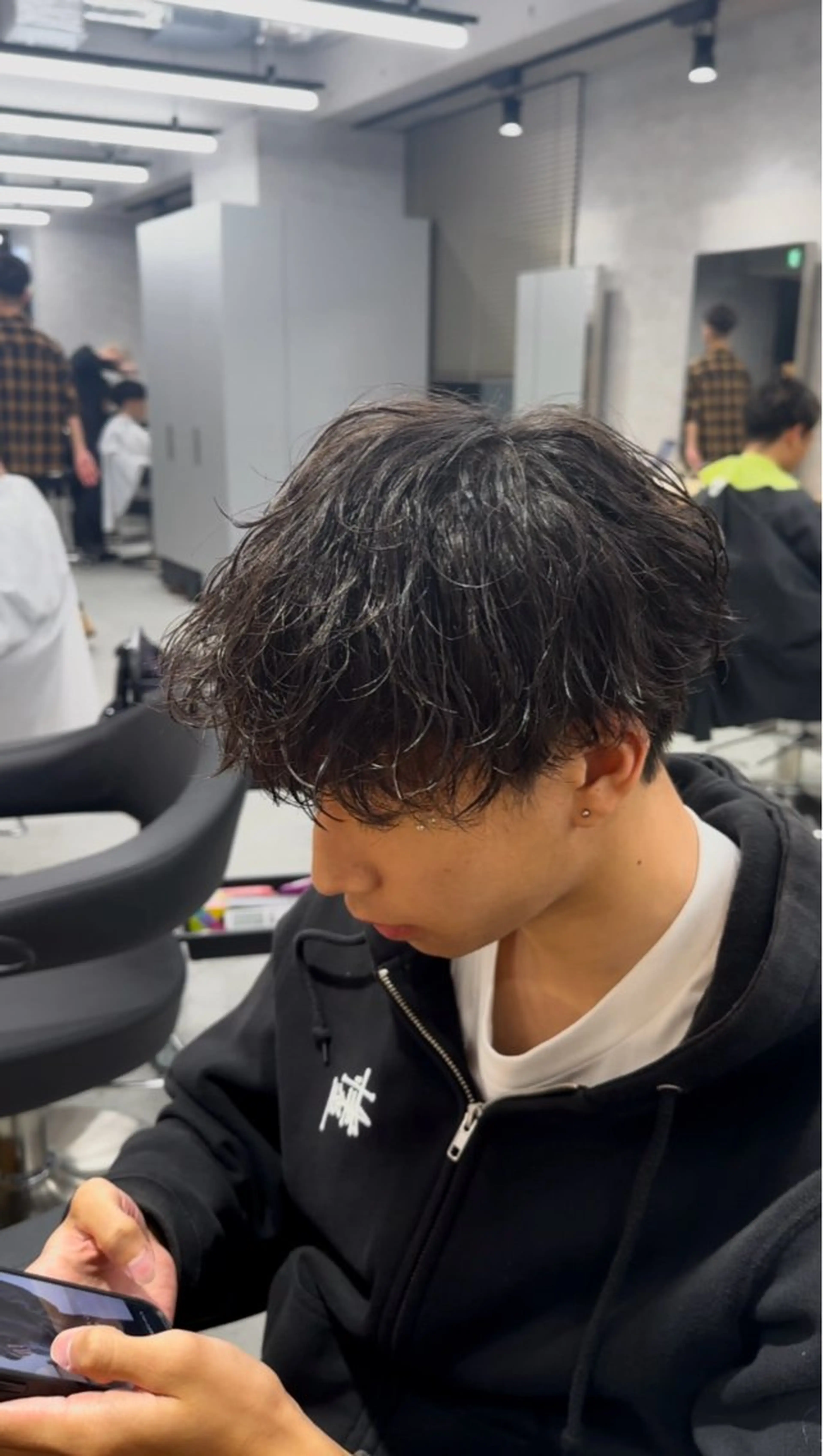 🔥ミニモ学割‼️🔥【52%off】⚡️初パーマにおすすめクルクルしすぎないシャドウパーマ⚡️トリートメント付き！の写真