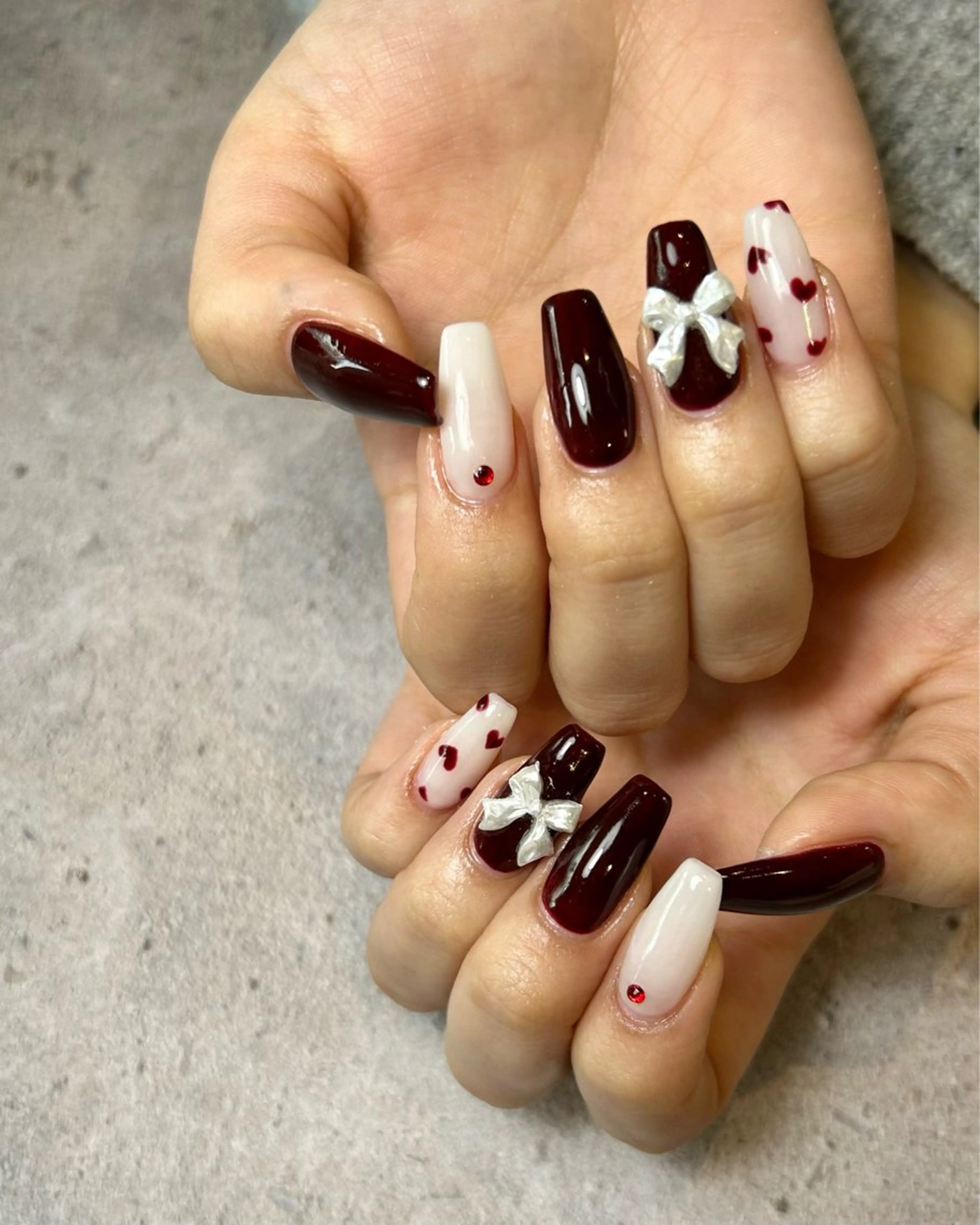 ネイル 持ち込み 赤色 ハンドネイル Reflection marikoのネイルデザイン