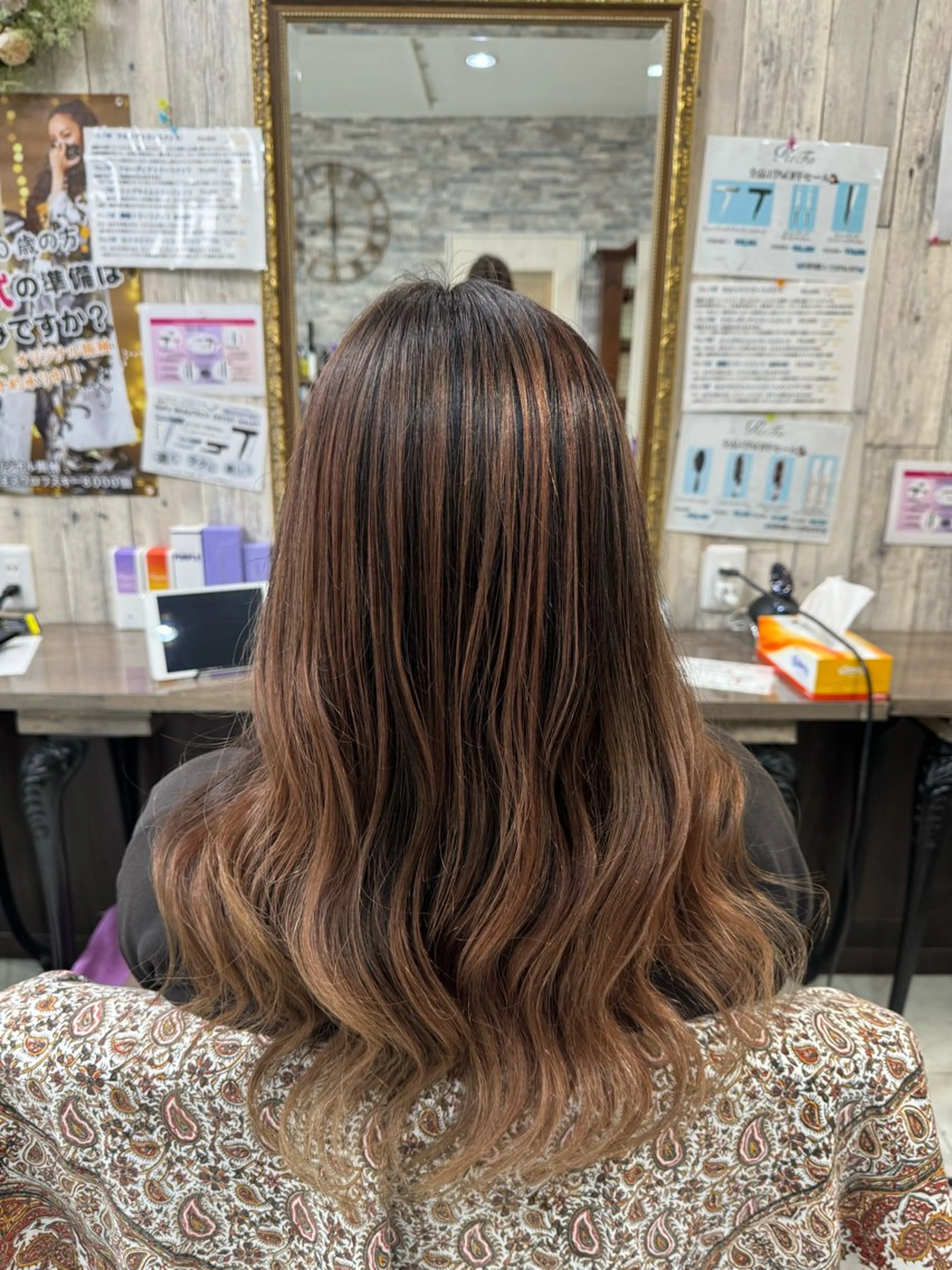 セミロング レイヤーカット Arphy/ /のヘアスタイル