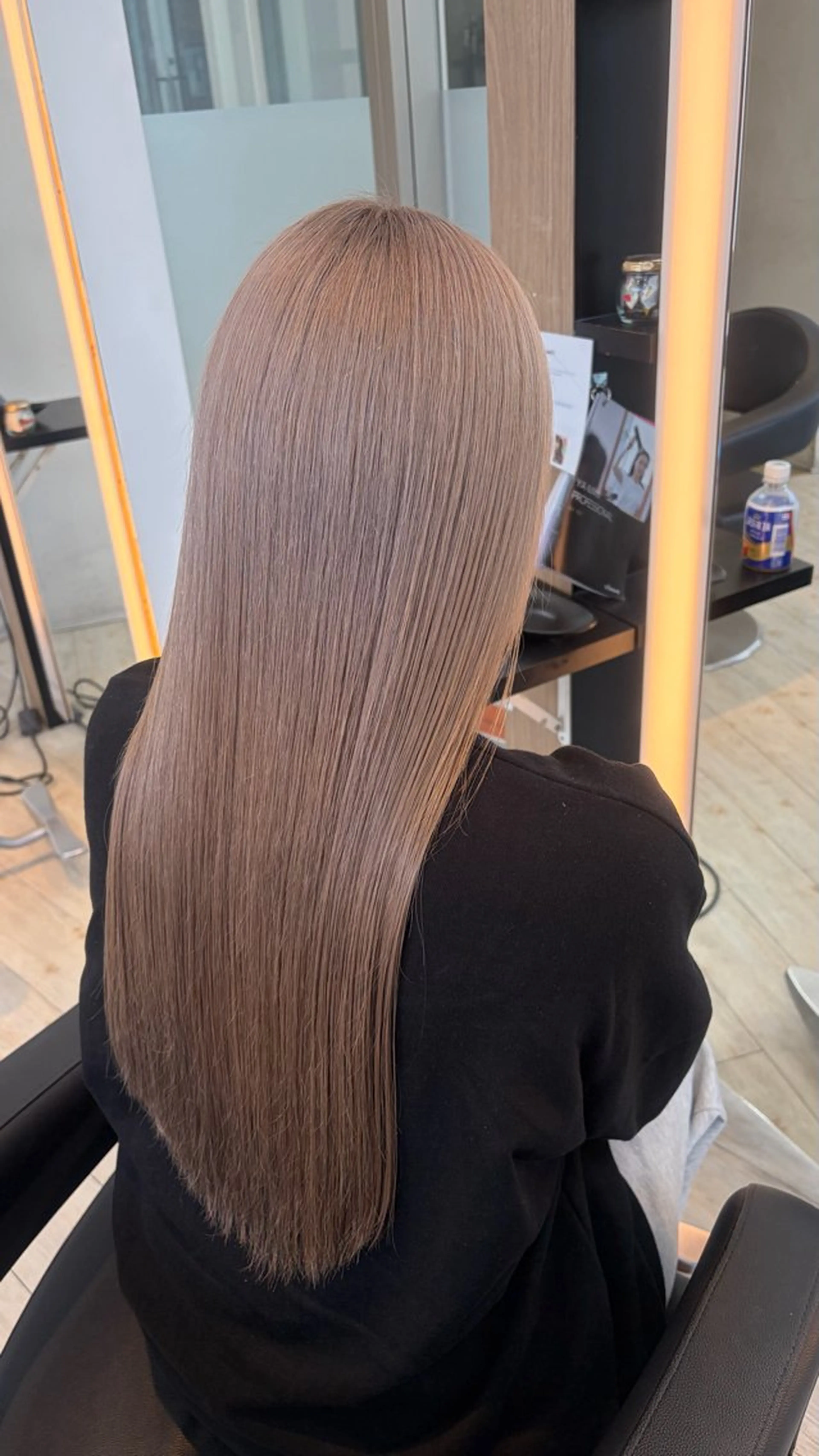 ロング カラー カット ヘアカラー トリートメント ブリーチ/髪質改善/ ハイトーン/暖色のヘアスタイル