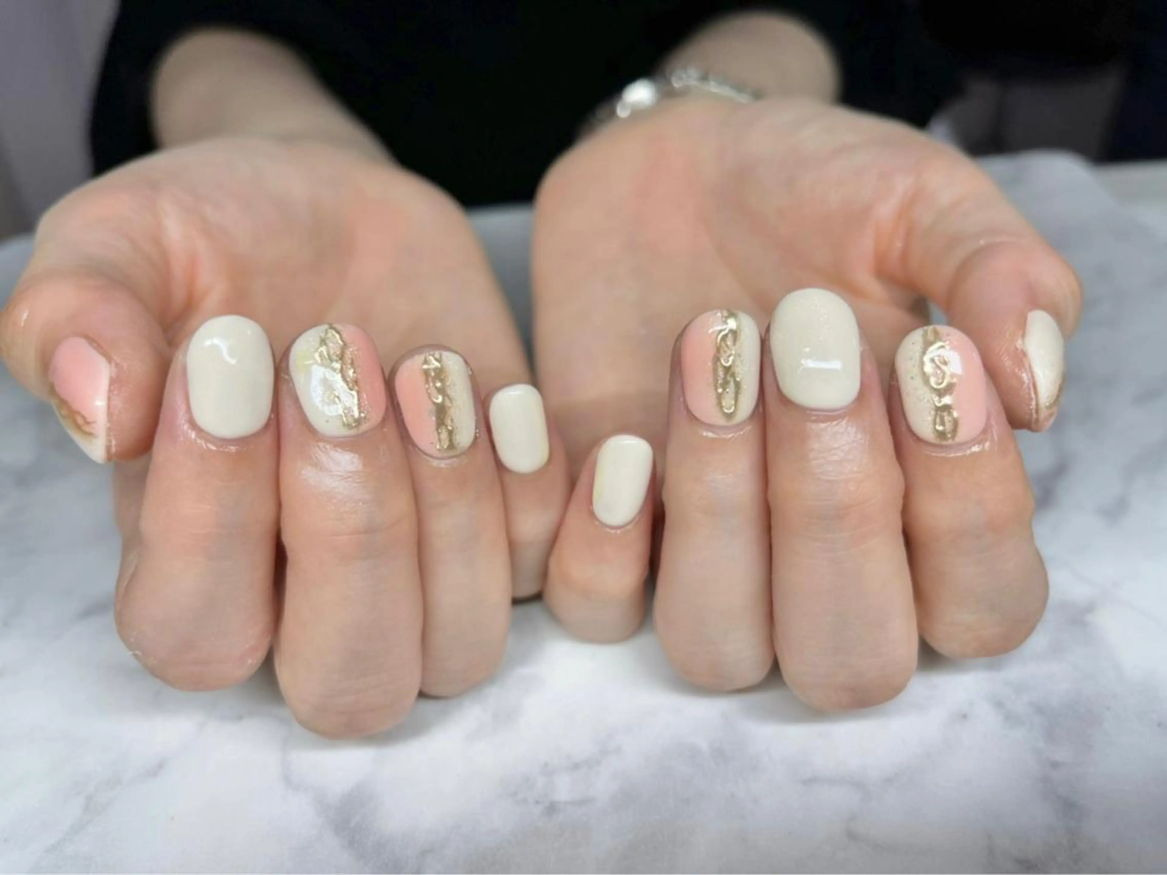 ネイル マツエク・マツパ アイブロウ 眉カラー 韓国風マツエク パリジェンヌラッシュリフト まつげパーマ 長さ出し ハンドネイル Nail&eye Belire 新宿のネイルデザイン