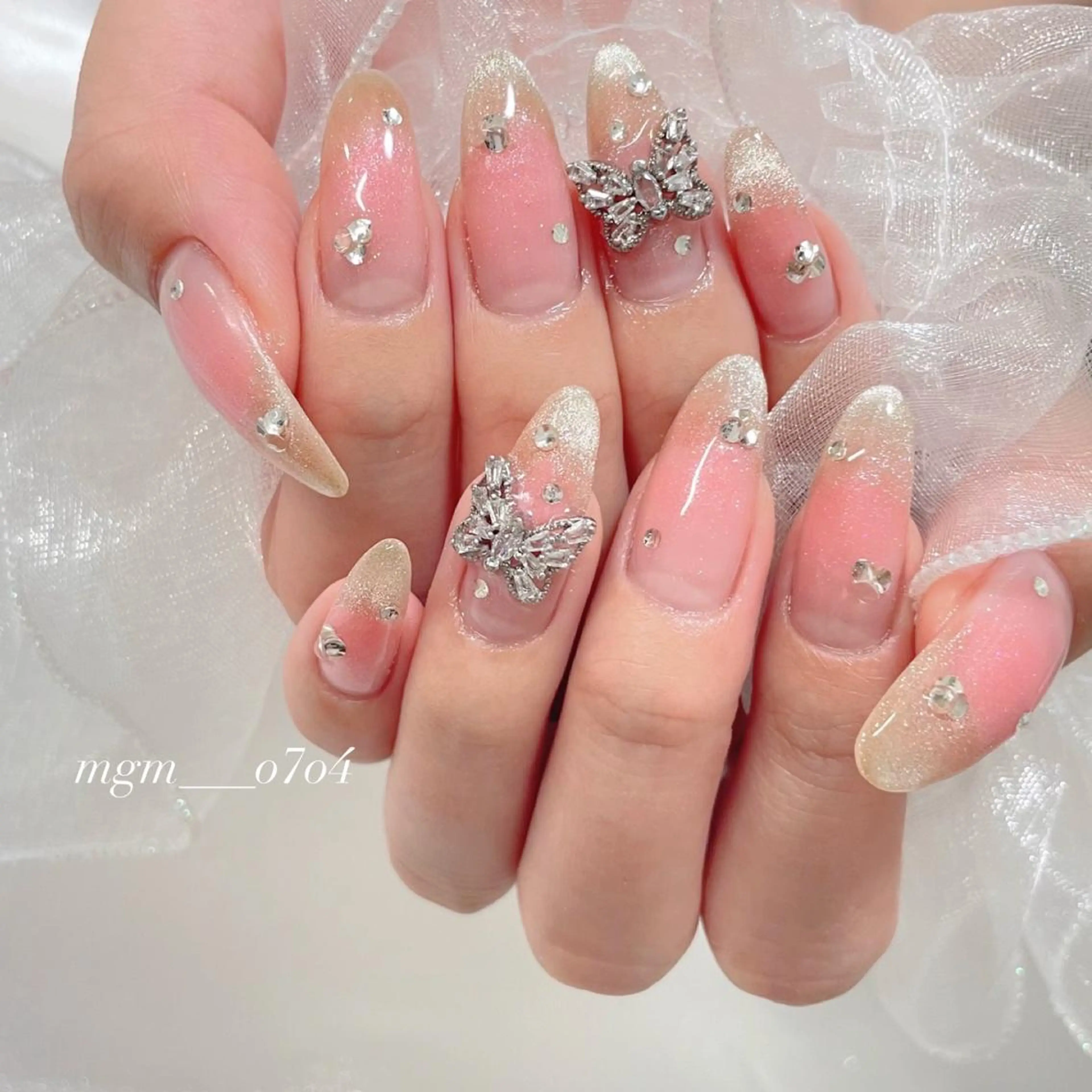 ネイル ハンドネイル ハンドケア MoON...❤︎ MeGuのネイルデザイン