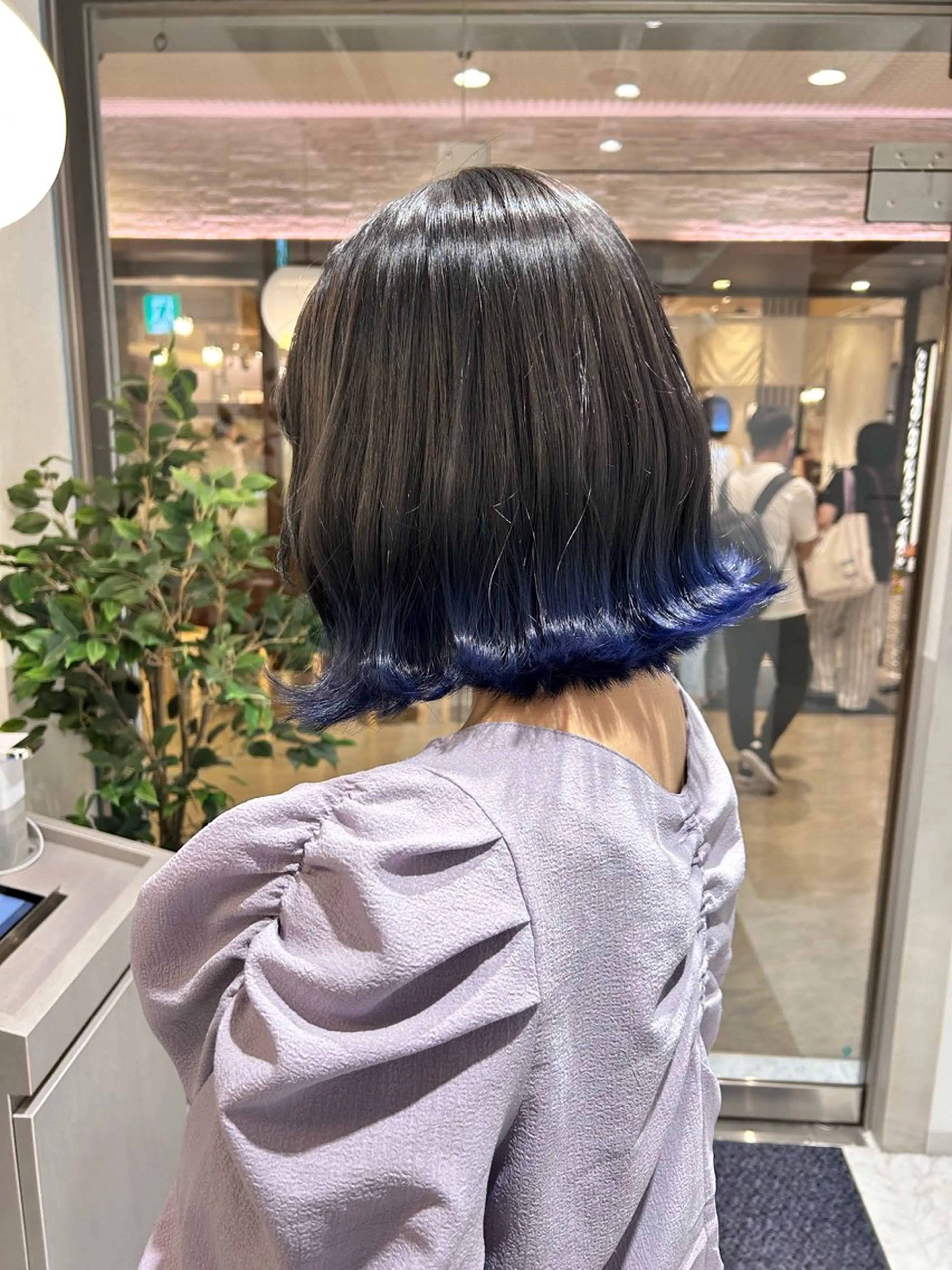 ミディアム カラー 薄田 珠美のヘアスタイル