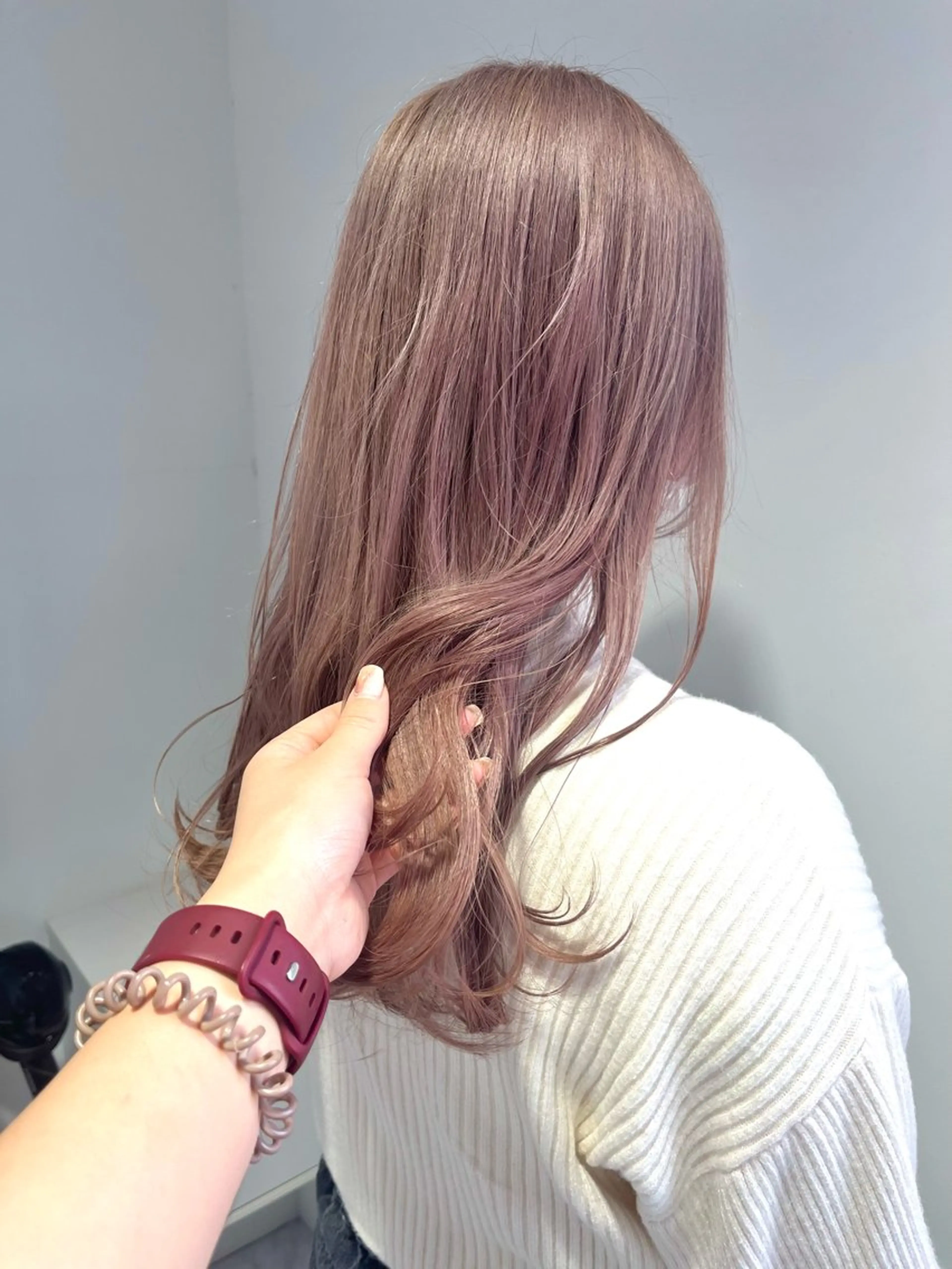 ロング カット ヘアカラー 小谷野 真優のヘアスタイル