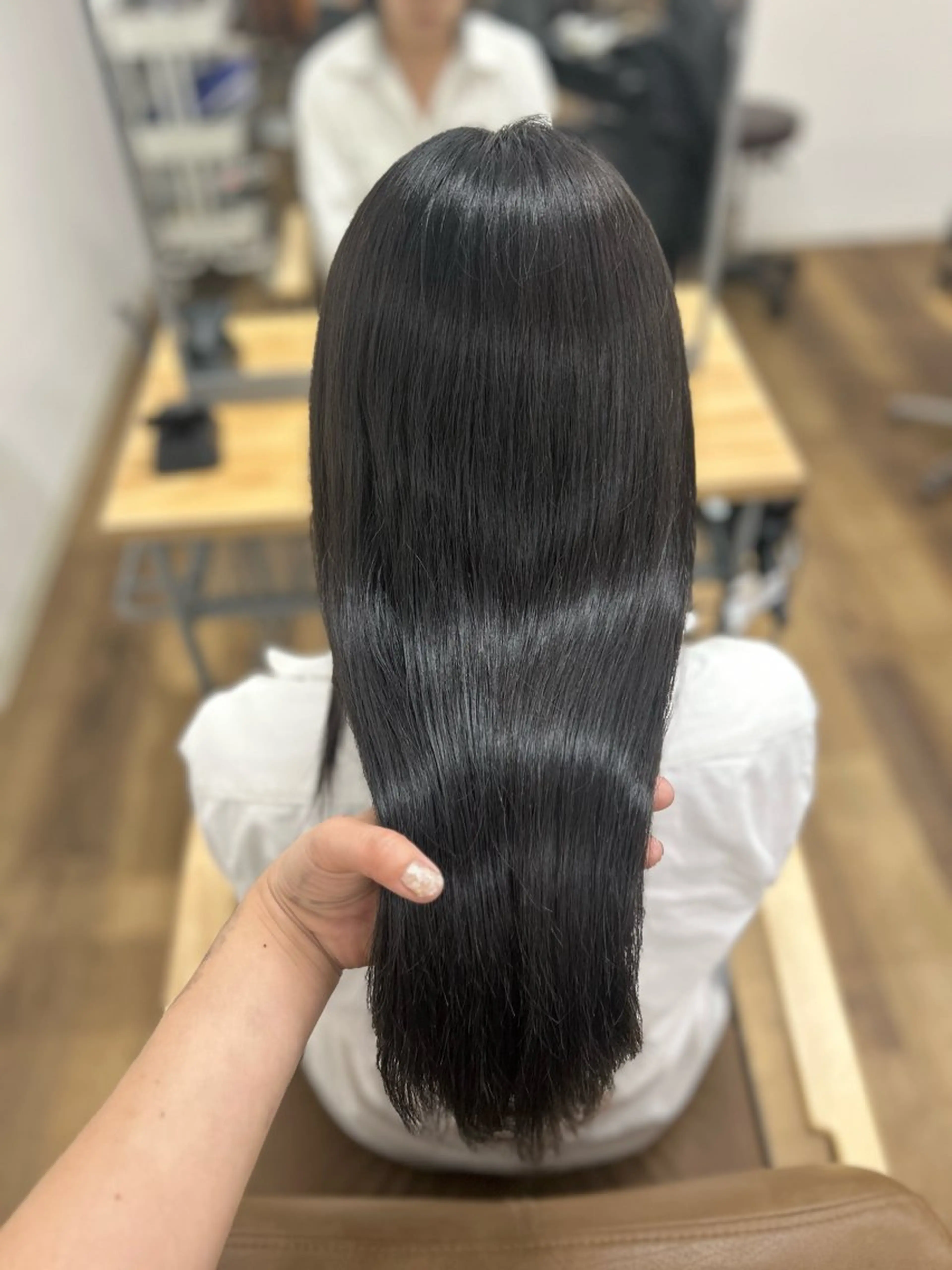 ロング カラー ナナミ-YUCCA モデル様募集中のヘアスタイル