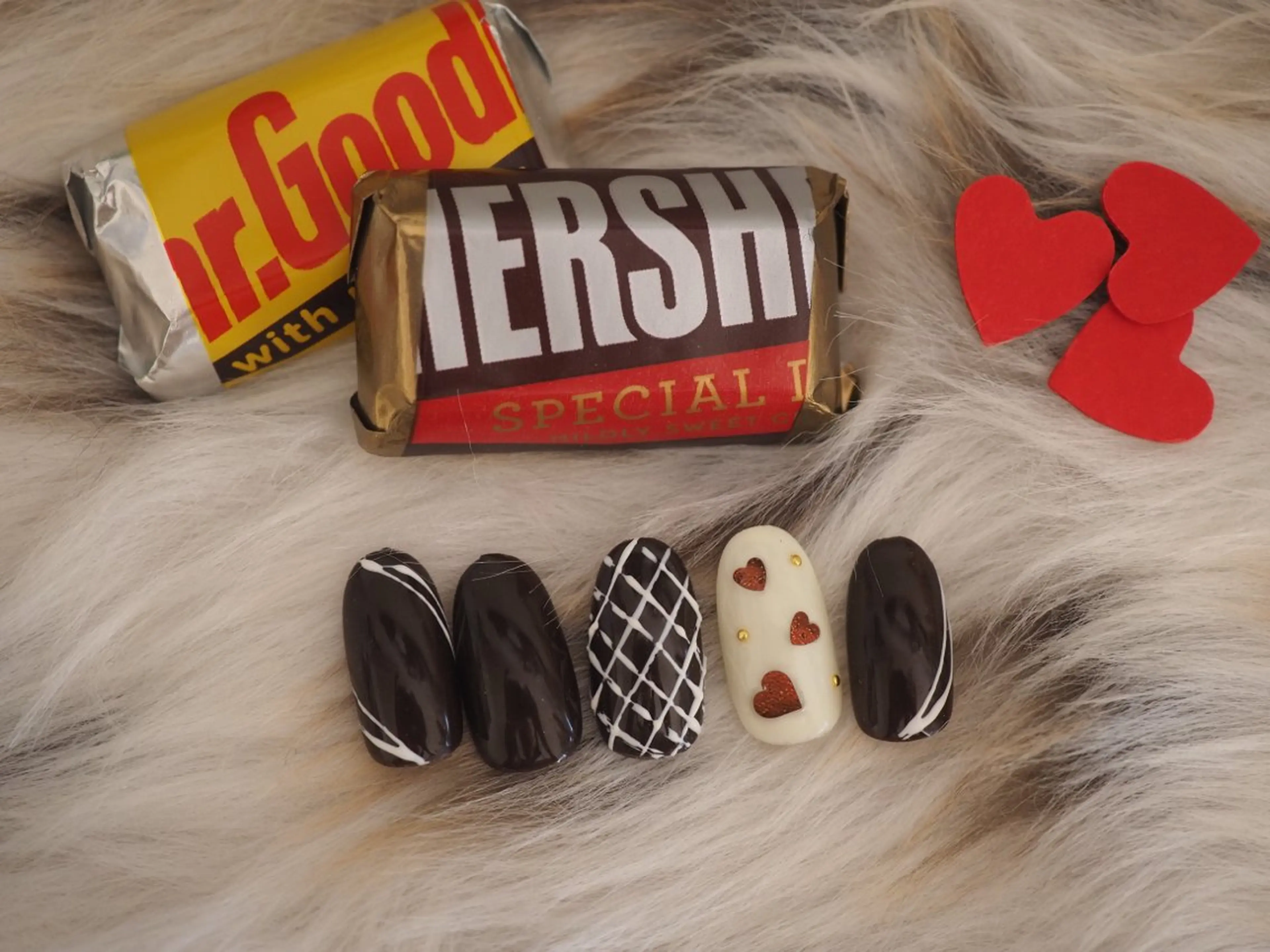 ネイル オーロラネイル フットネイル フレンチネイル ジェルネイル マグネットネイル kiki nail &brow二子玉川の眉毛・アイブロウイメージ