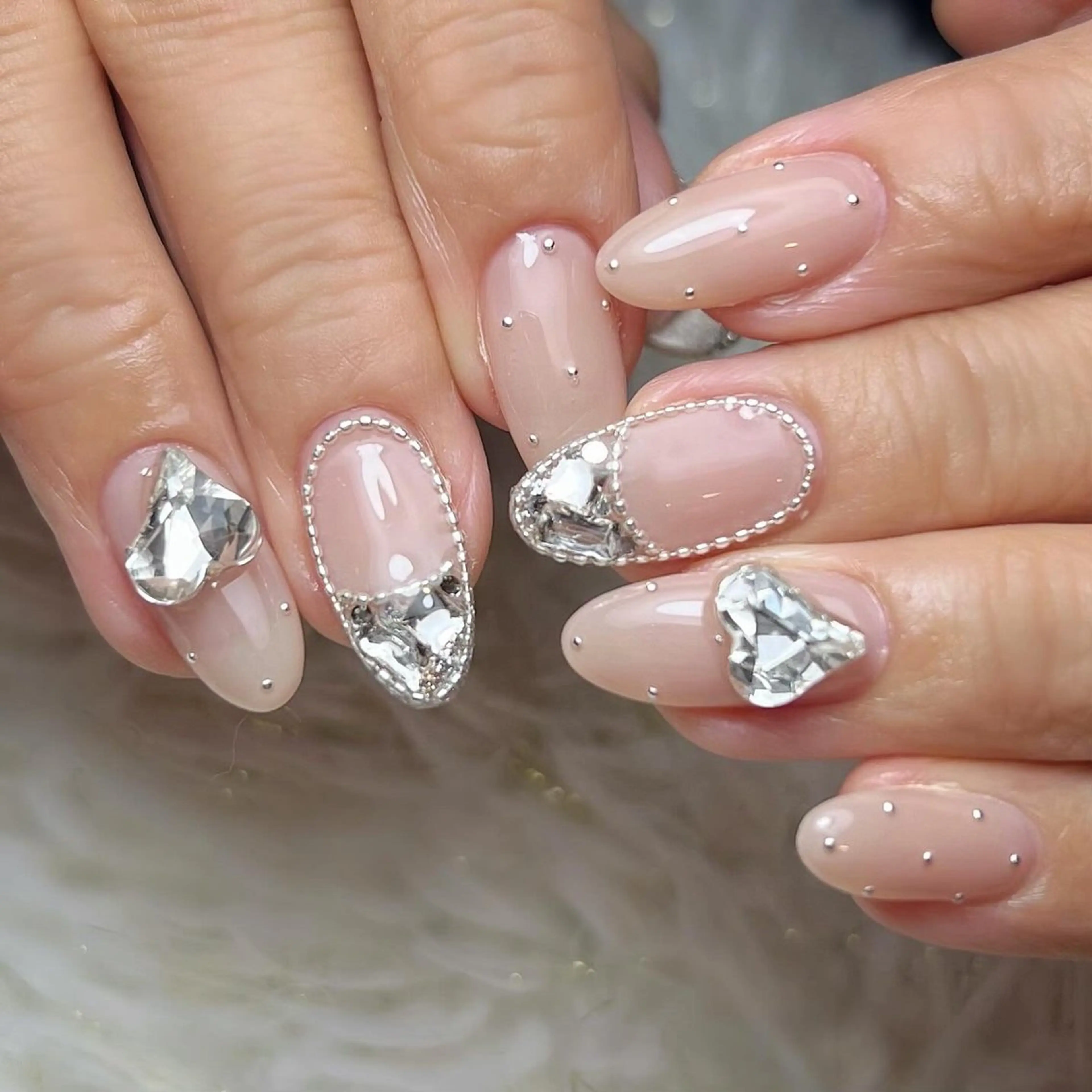 ネイル チークネイル ハート キラキラネイル 韓国ネイル マグネットネイル ハンドネイル Bijou8 nailのネイルデザイン