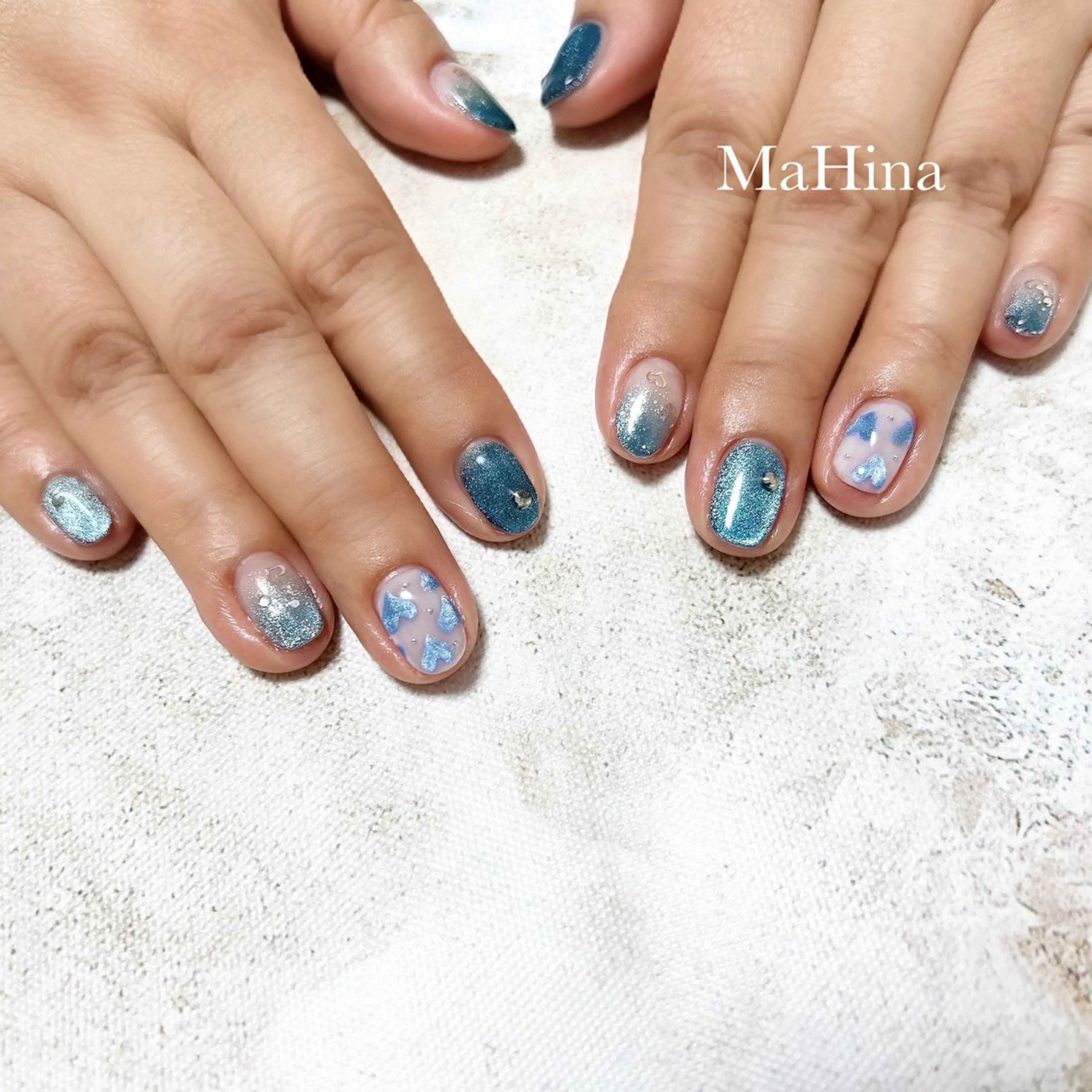 ネイル ジェルネイル ハート キラキラネイル マグネットネイル ハンドネイル MaHina🌙 salonのネイルデザイン