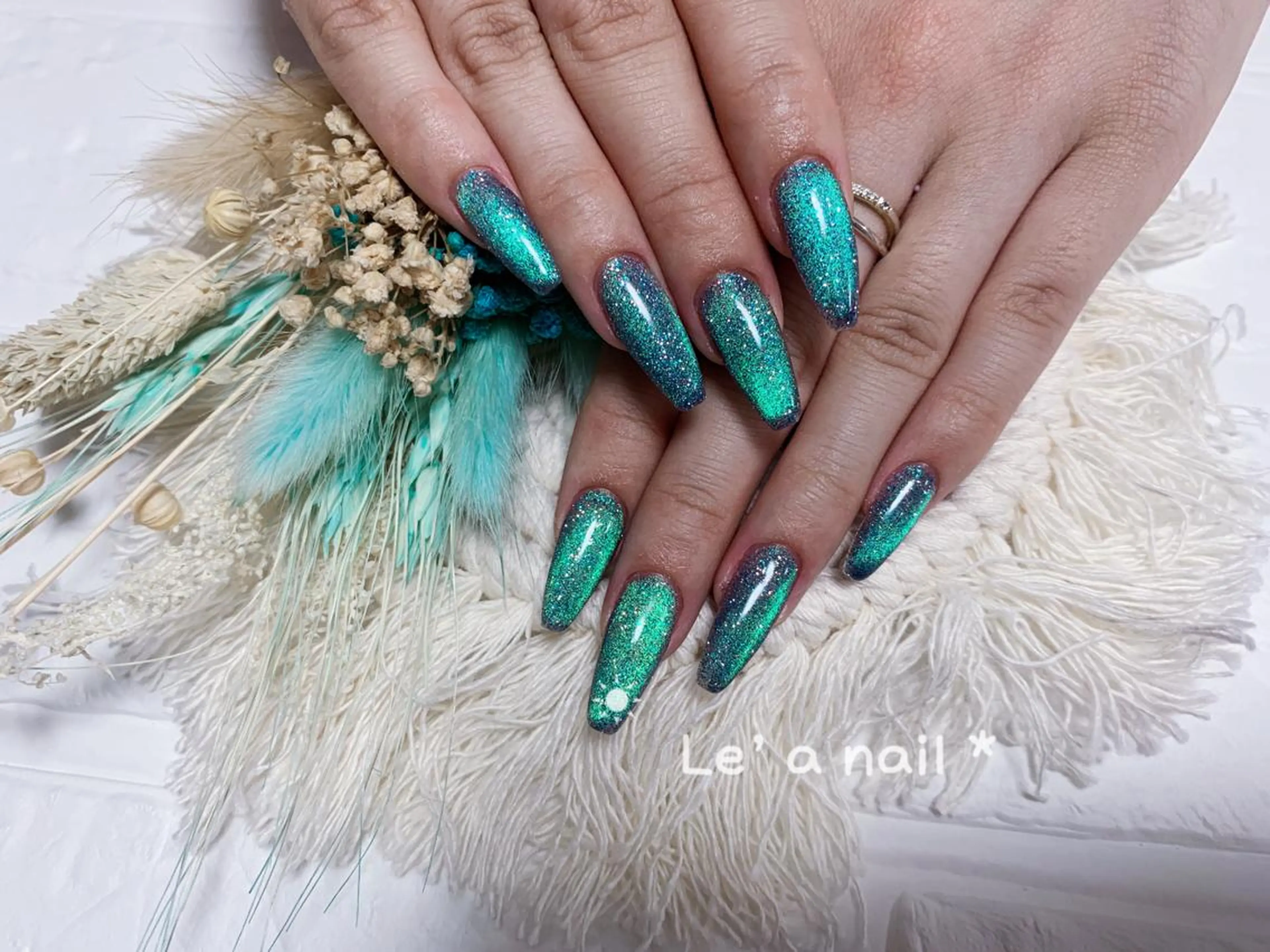 ショート カラー ネイル Le’a NailSalonのネイルデザイン