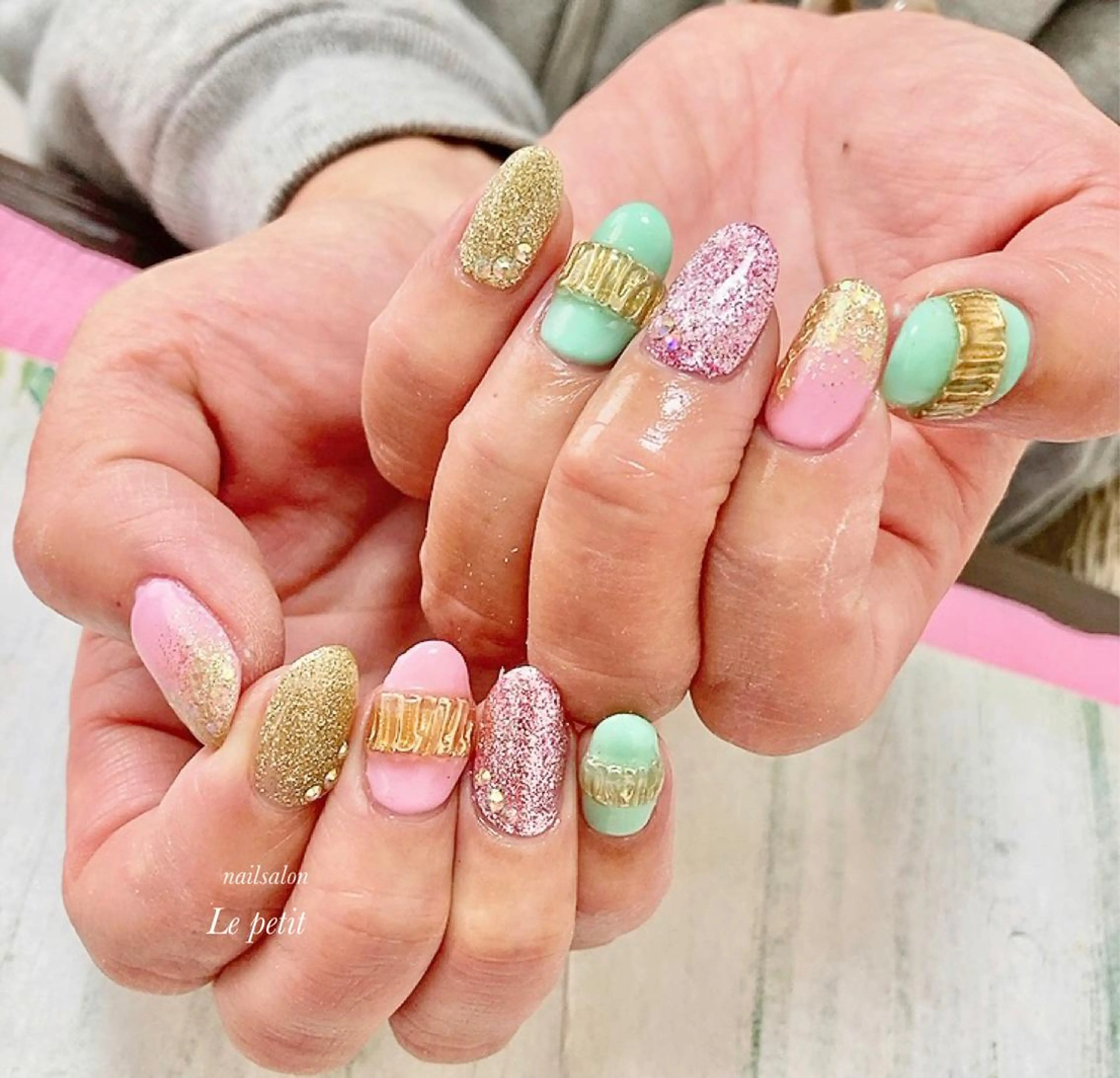 ネイル 石野 広佳のネイルデザイン