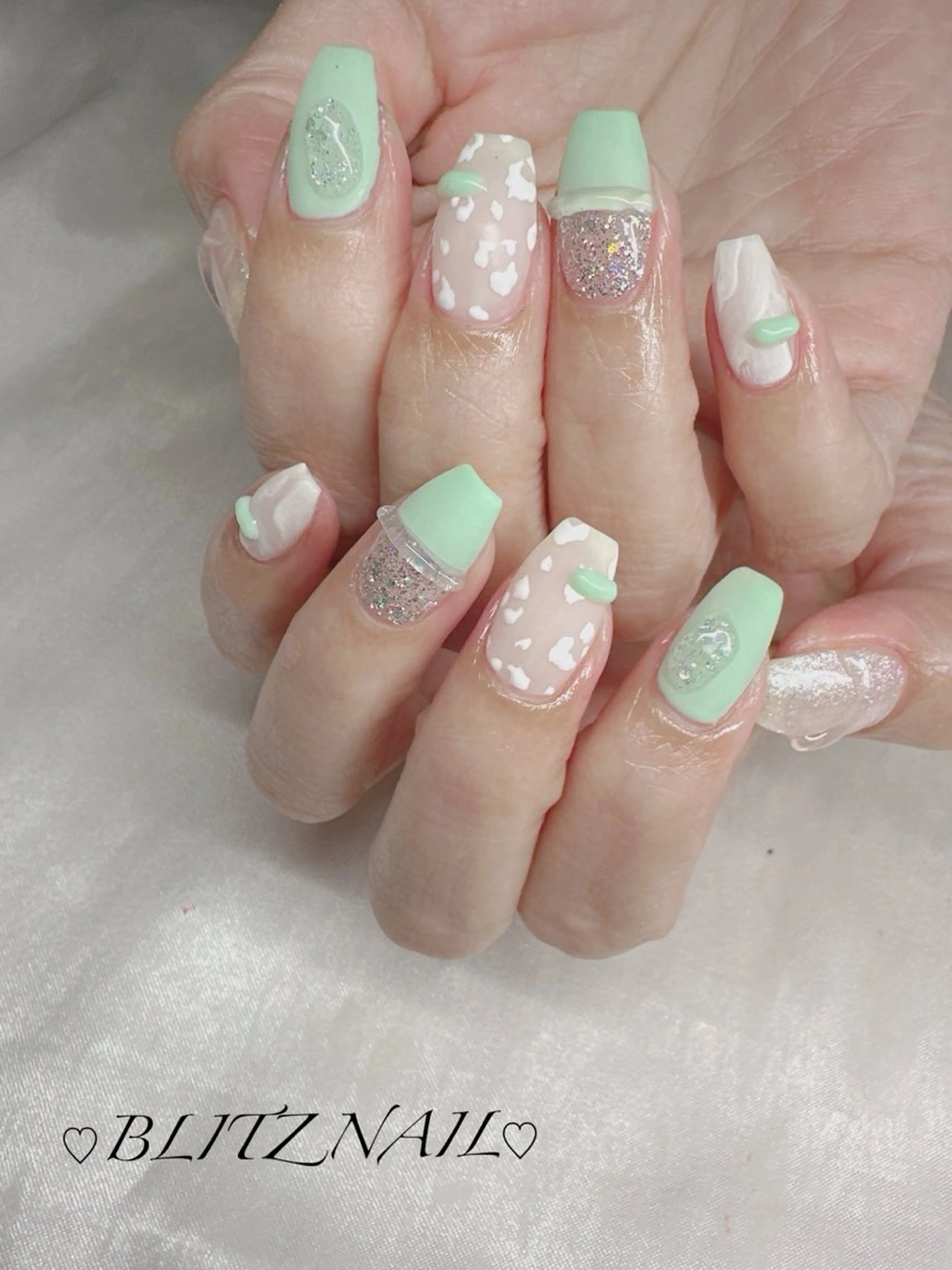 ネイル BLITZ Nail 岩田💅🏻✨のネイルデザイン