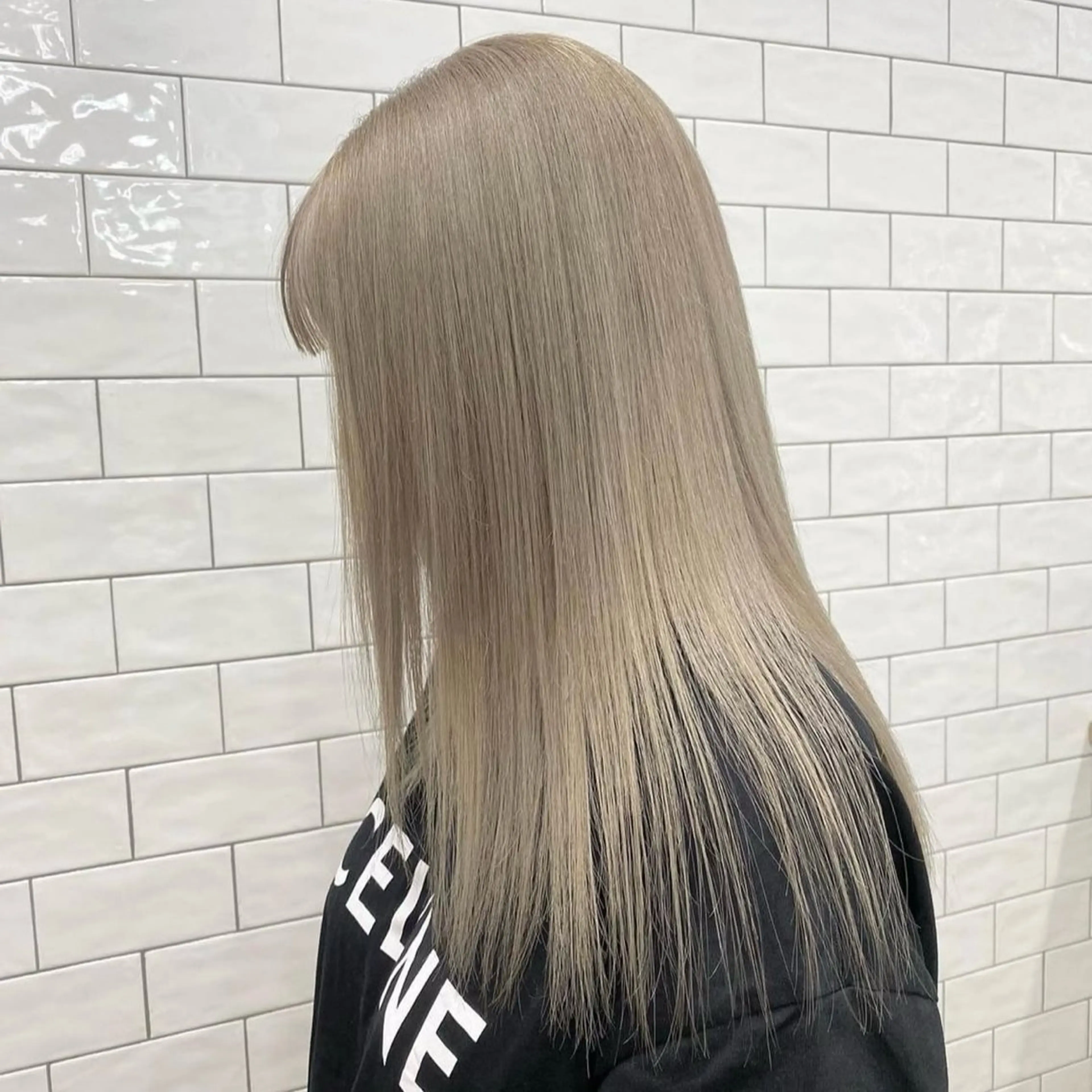 ロング カラー ブリーチ 透明感カラー ヘアカラー Koita Rikoのヘアスタイル