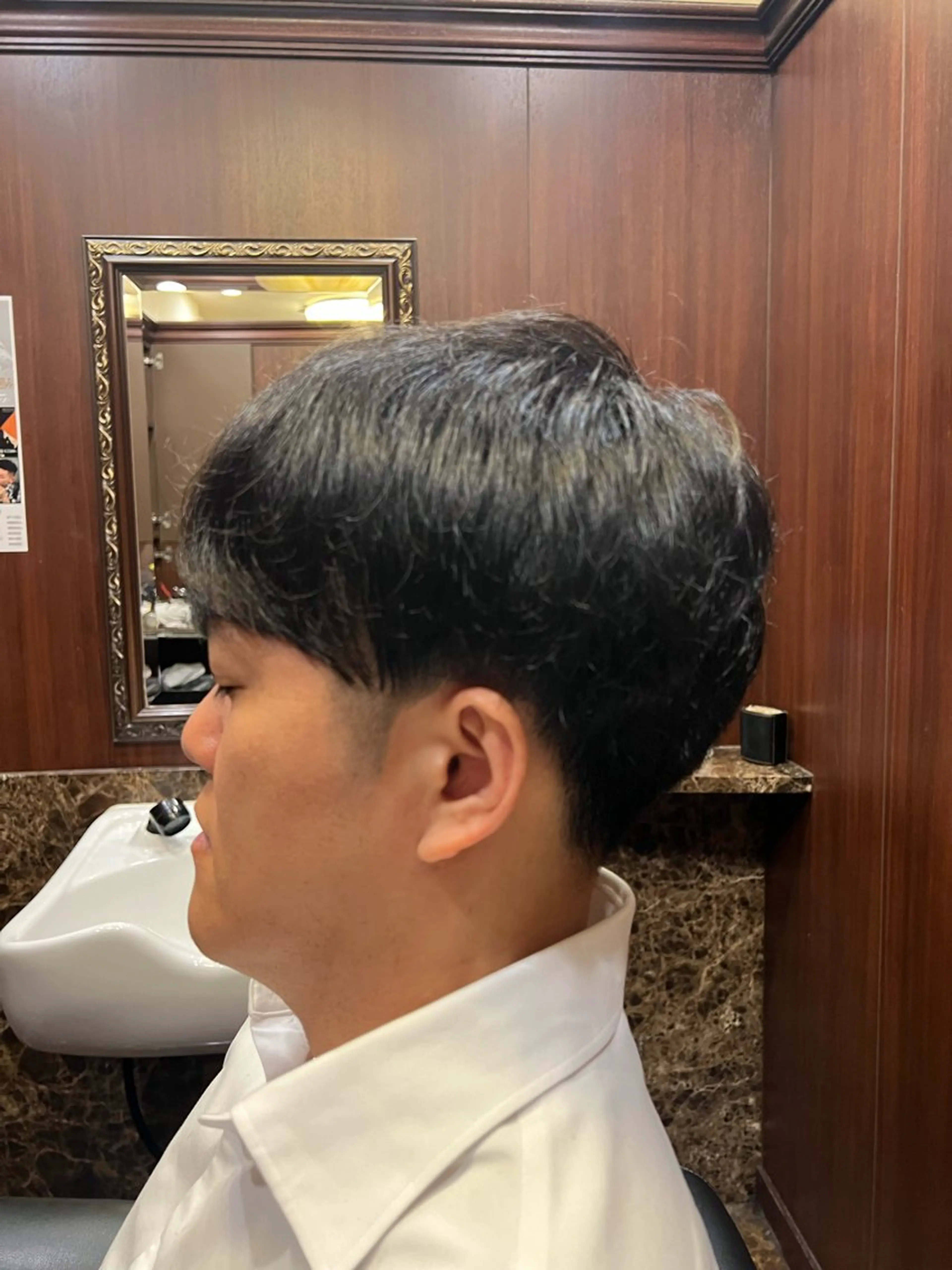 ミディアム メンズ ヒロ銀座バーバーショップ丸の内所属・秋山 琳太のヘアスタイル