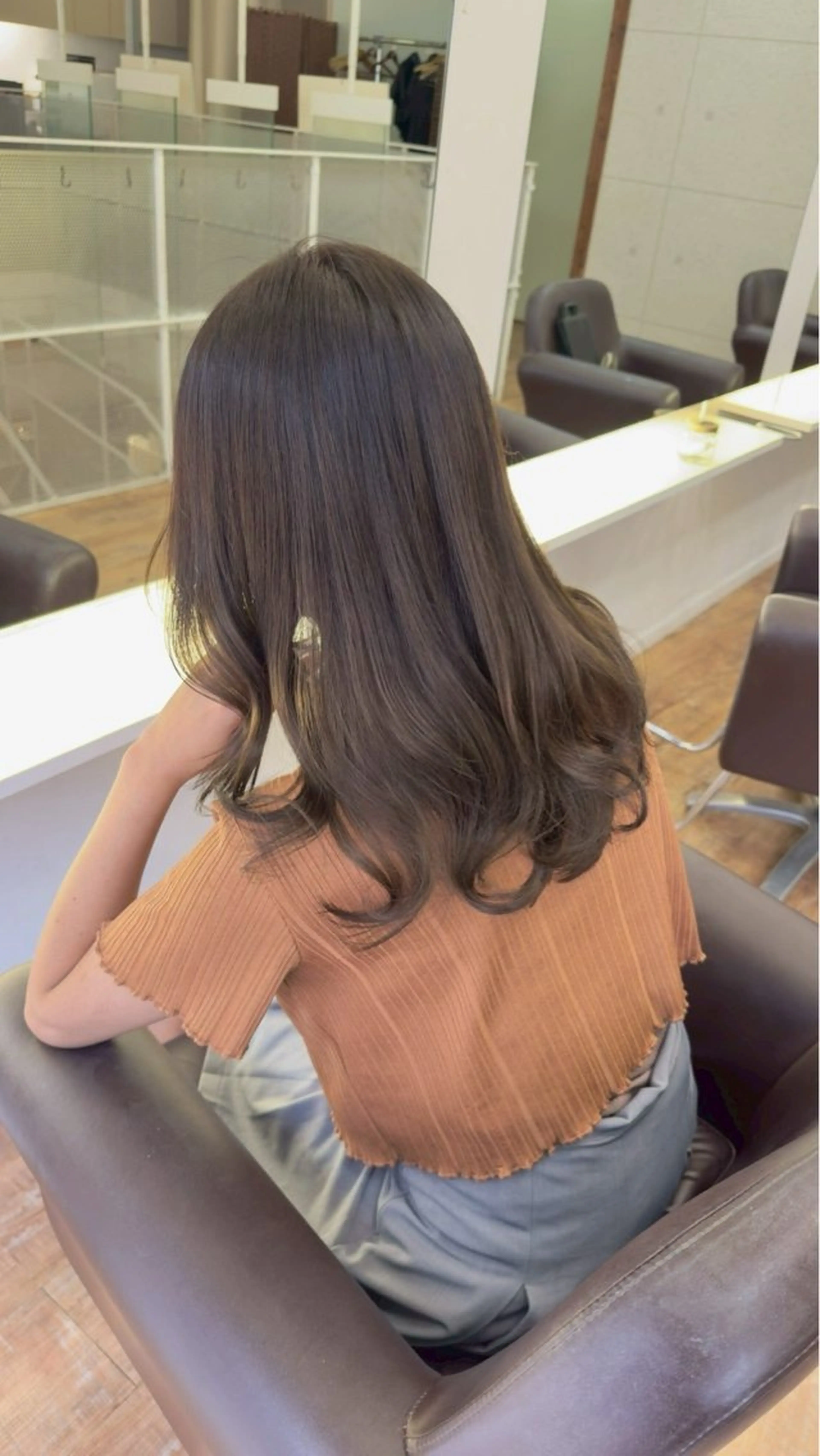 カラー ヘアカラー 本村 希樹のヘアスタイル