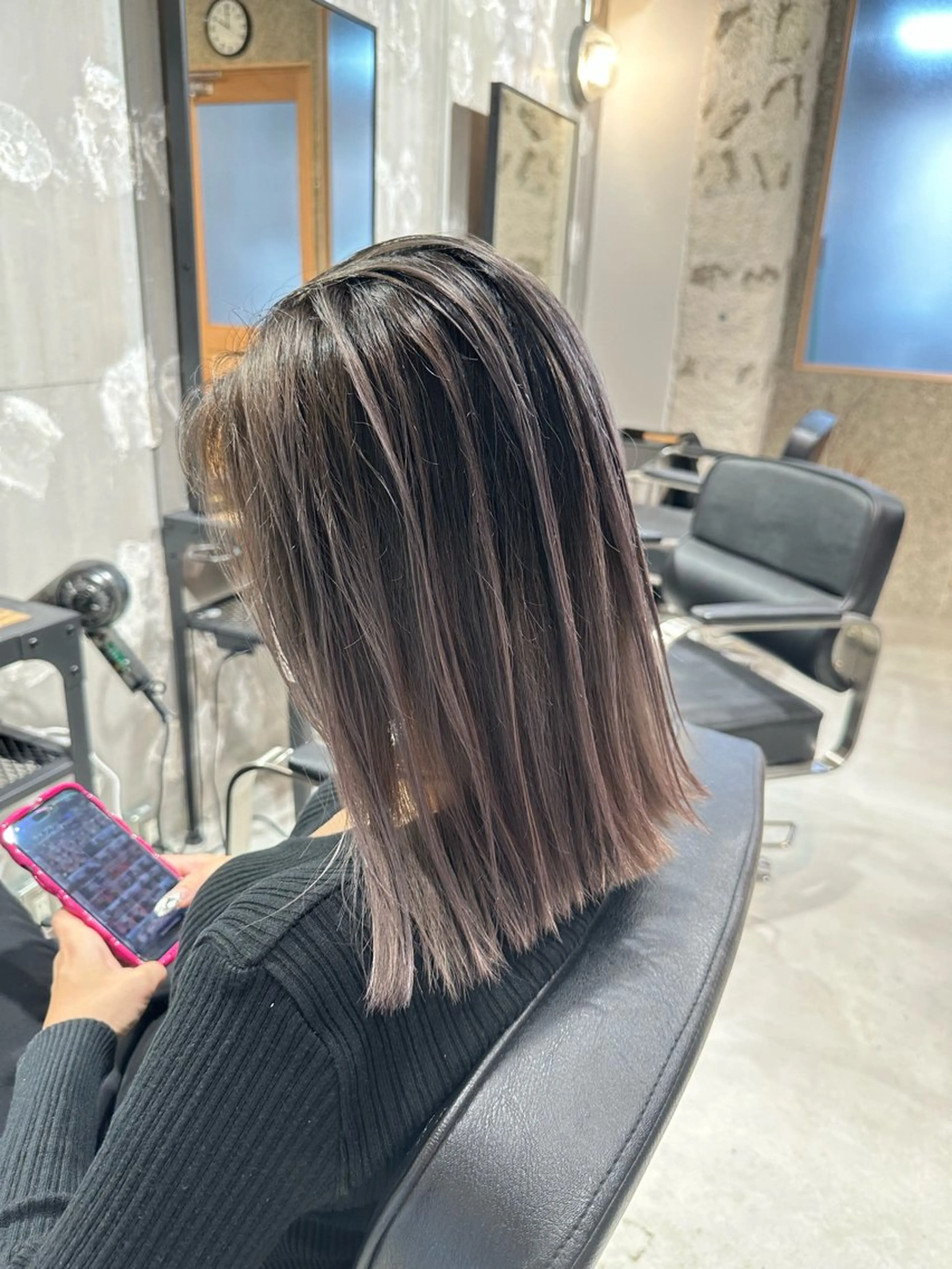 ミディアム カラー ヘアアレンジ カット ヘアカラー トリートメント 久米 治仁のヘアスタイル