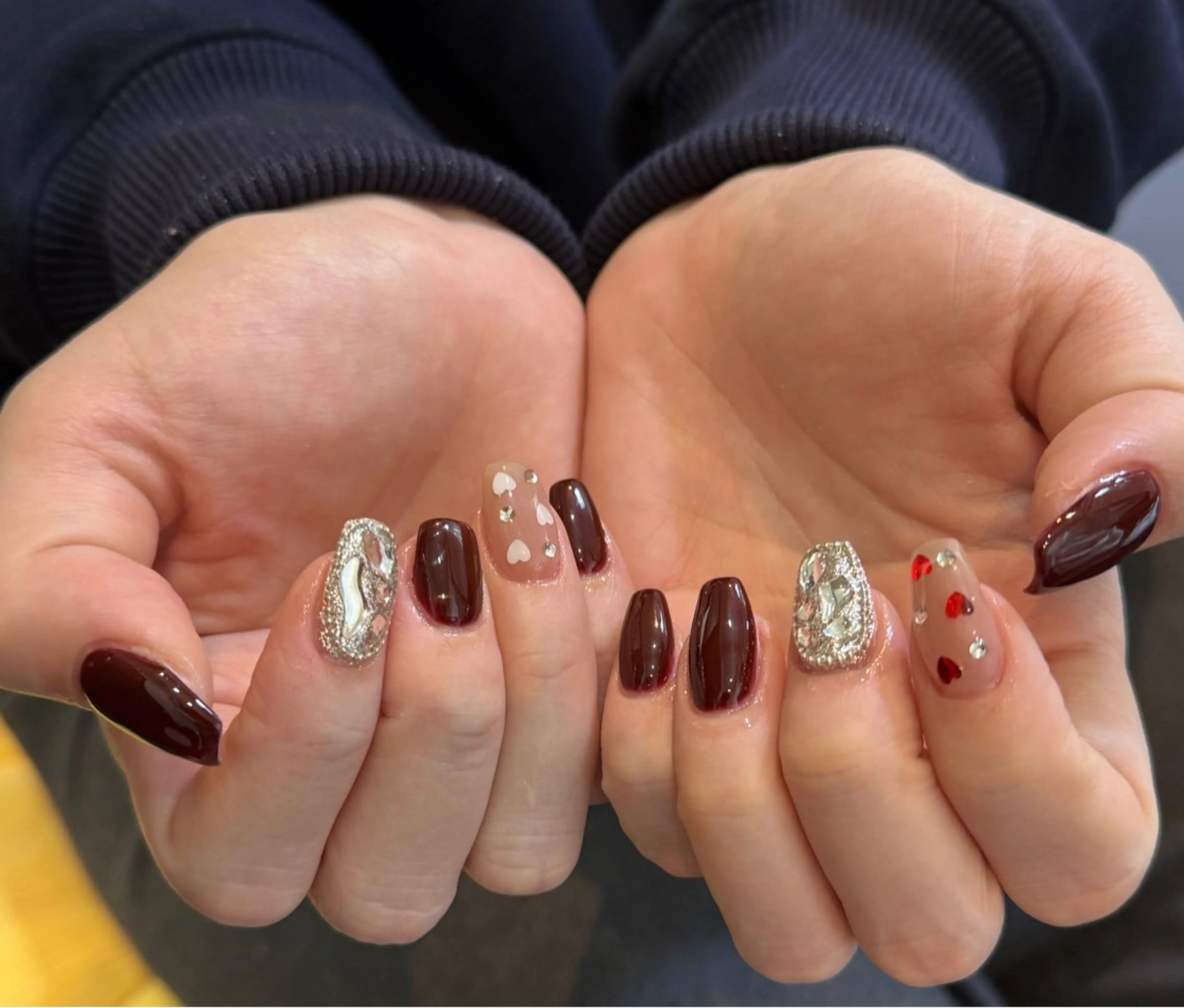 ネイル オーロラネイル 長さ出し フレンチネイル ジェルネイル ガラスフレンチ ハンドネイル Rela・S NAILのネイルデザイン