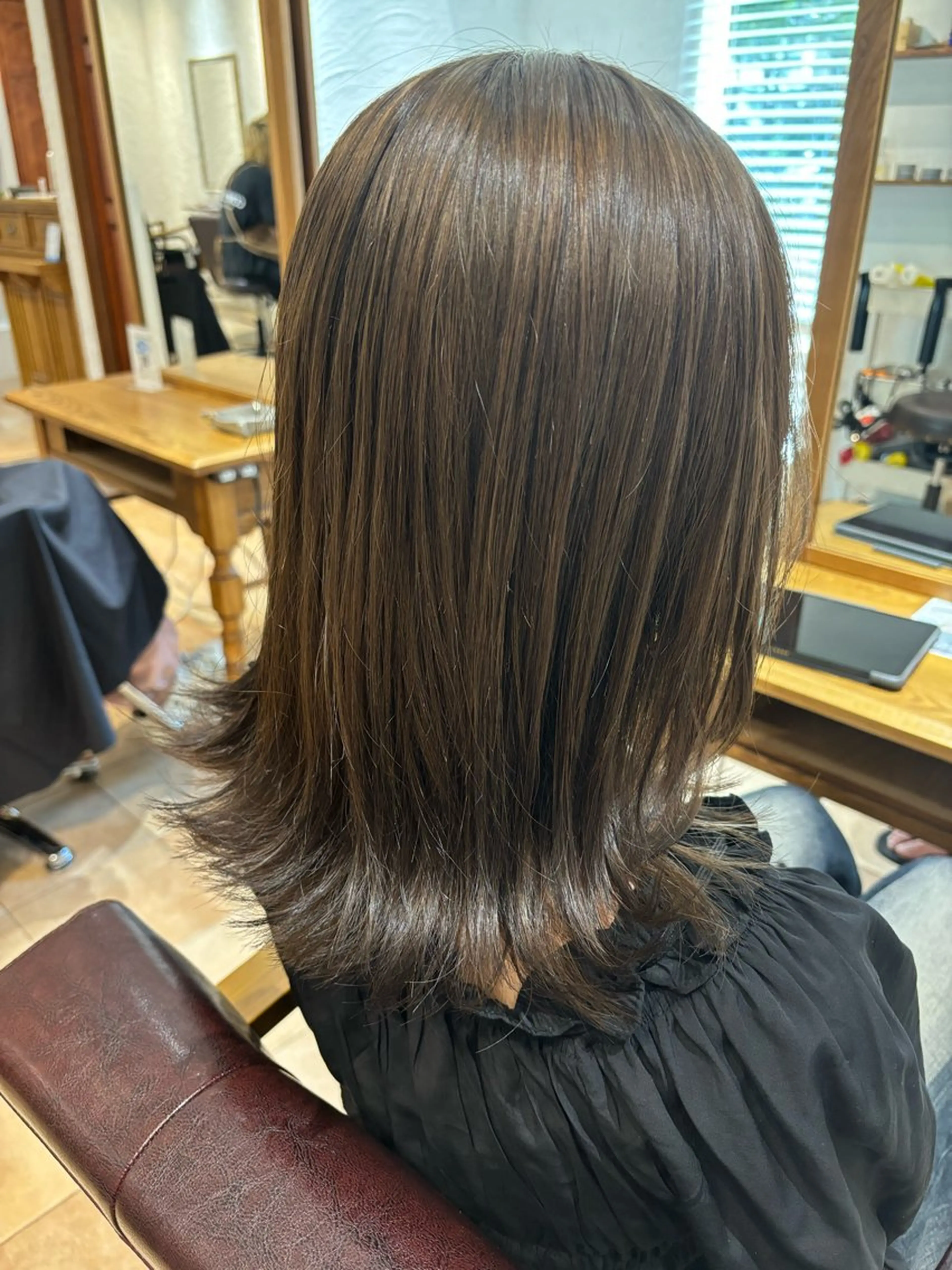 ミディアム カラー グレージュ オリーブグレージュ オリーブグレー カット ヘアカラー トリートメント 🌈透明感カラー🌈 🌟吉田祐介🌟のヘアスタイル