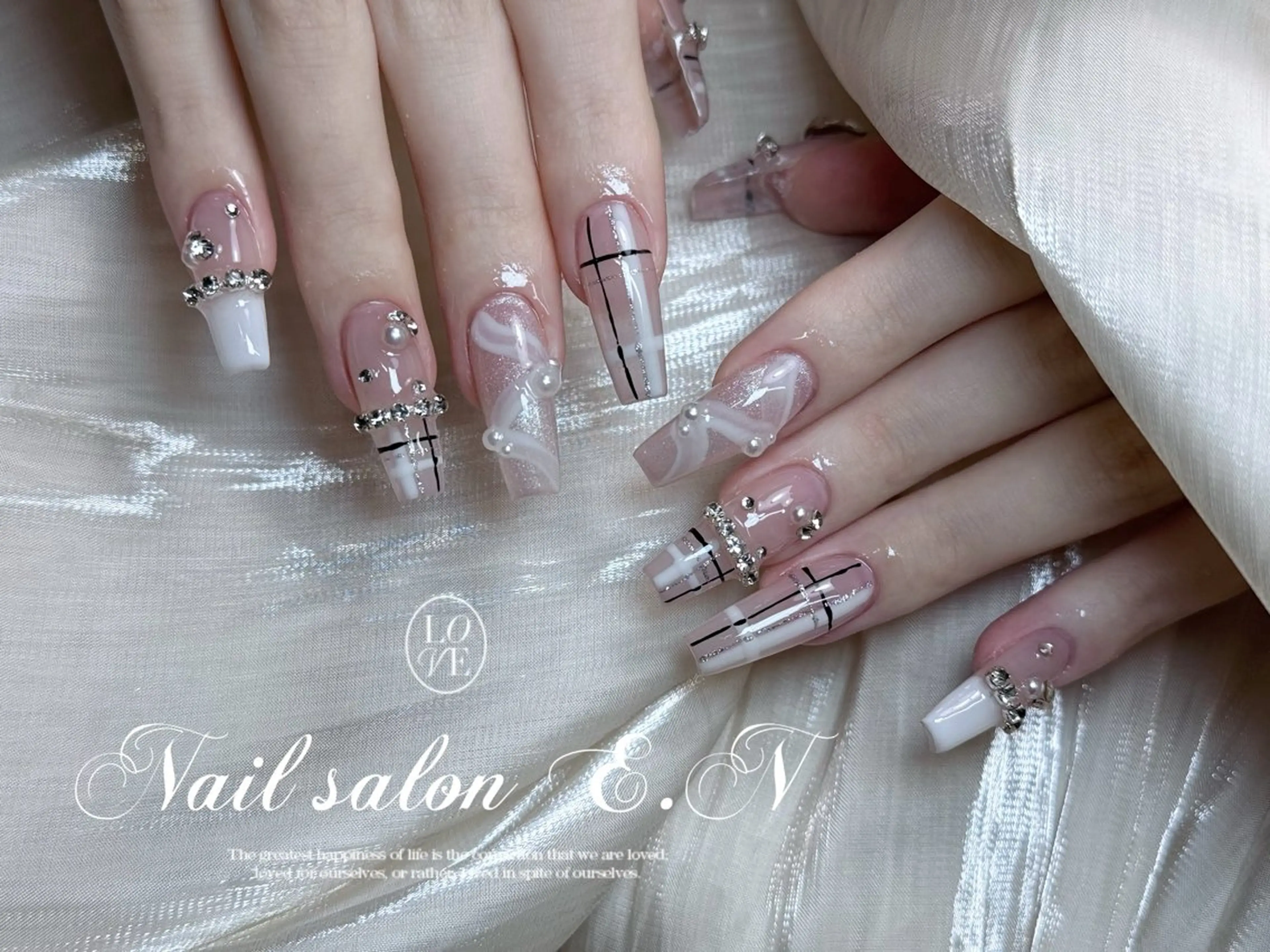 ネイル E.N🦋 長さ出し/持ち込みのネイルデザイン