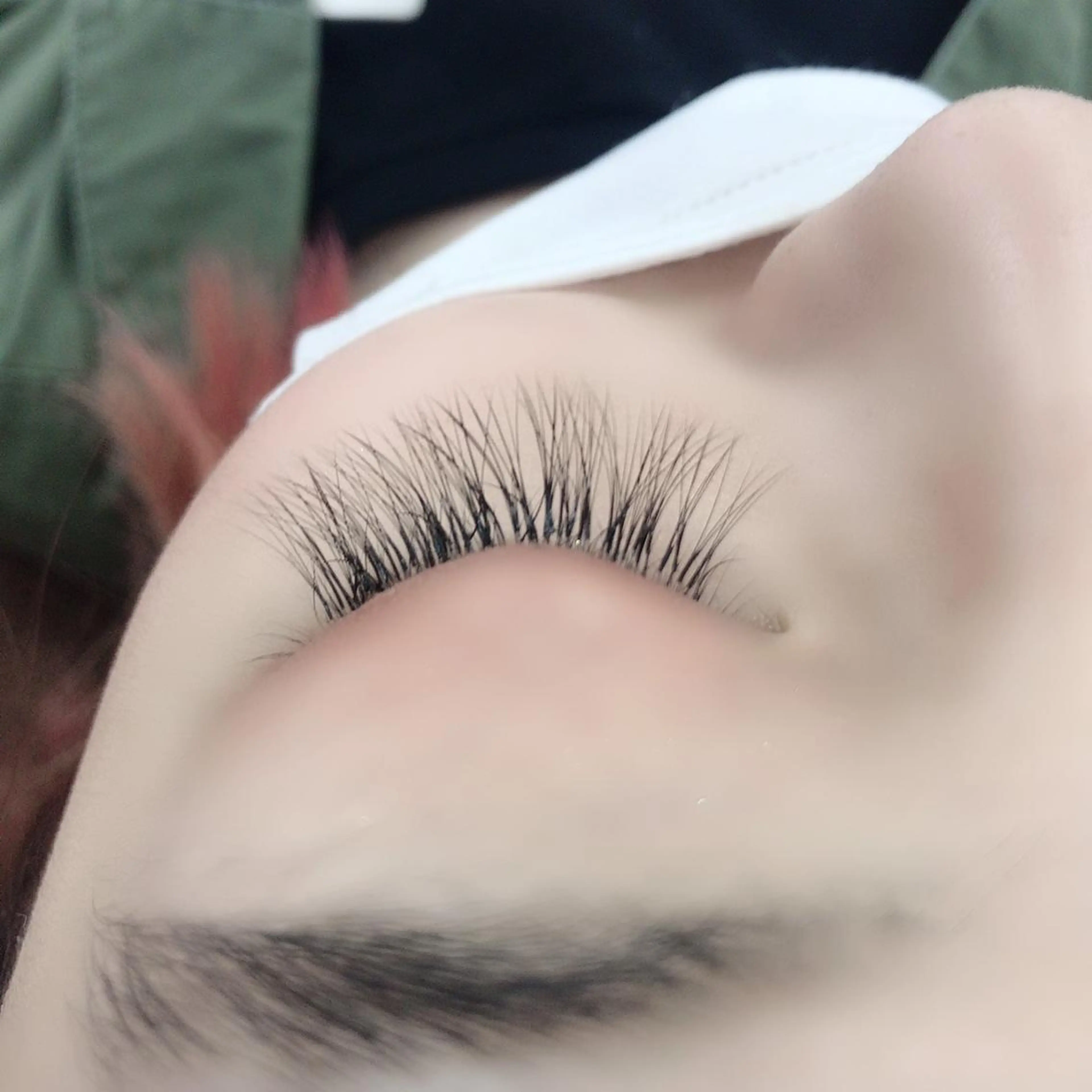 マツエク・マツパ 中村 眞歩のヘアスタイル