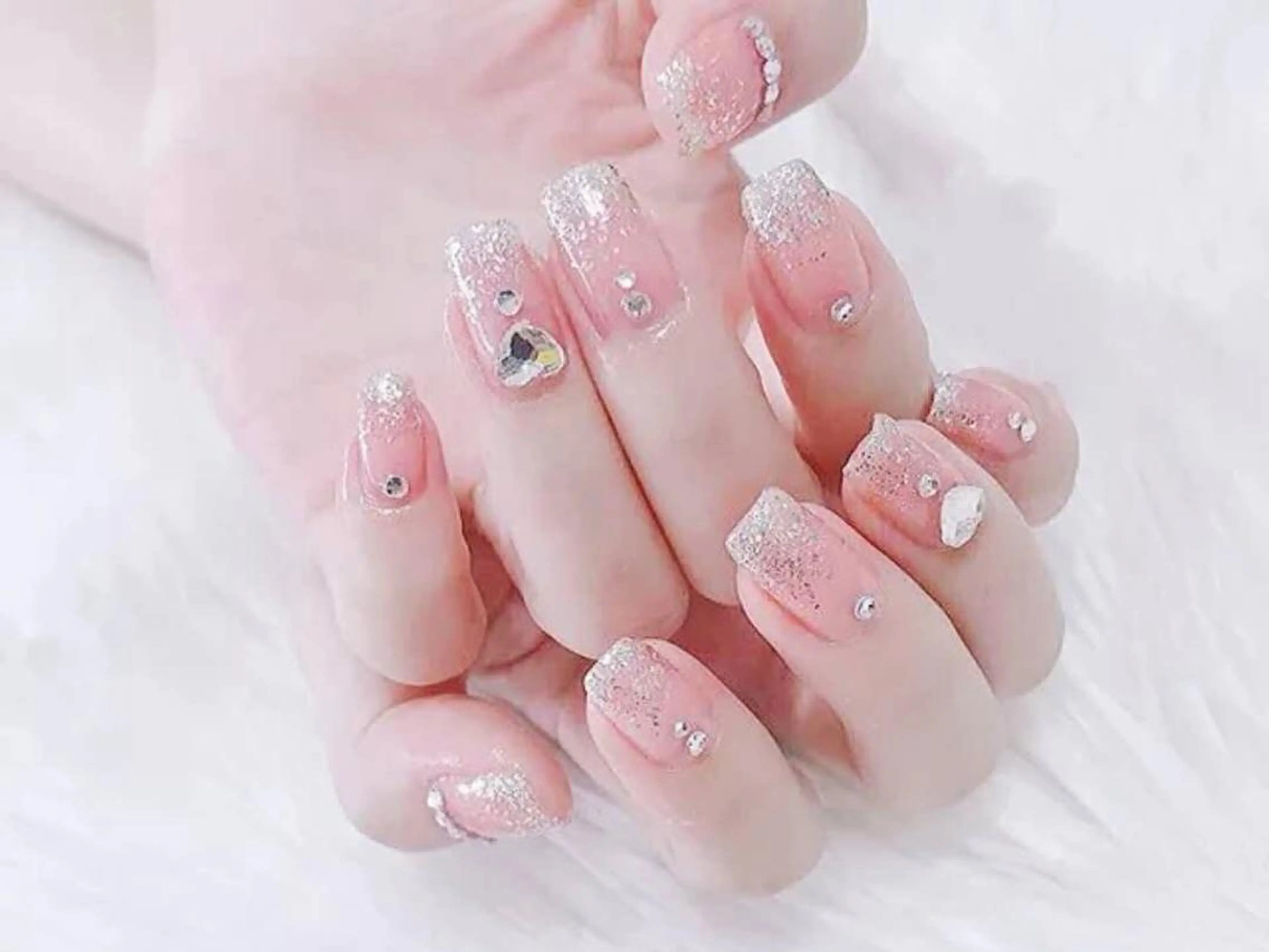ネイル 💅ネイル✨ プリンセスのネイルデザイン