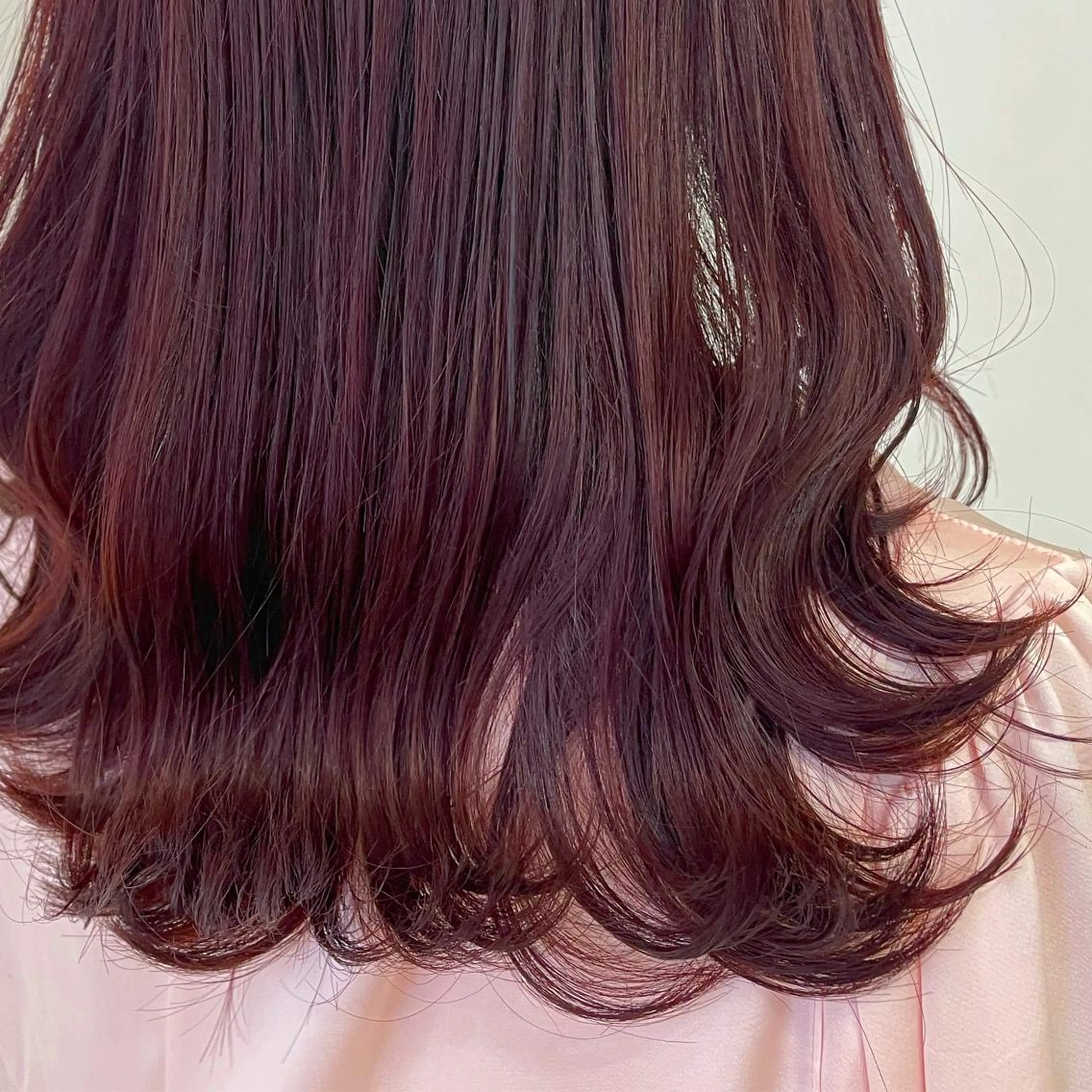 セミロング カラー パーマ ヘアアレンジ 透明感カラー オレンジ ピンクカラー 極上の艶髪 RINAのヘアスタイル