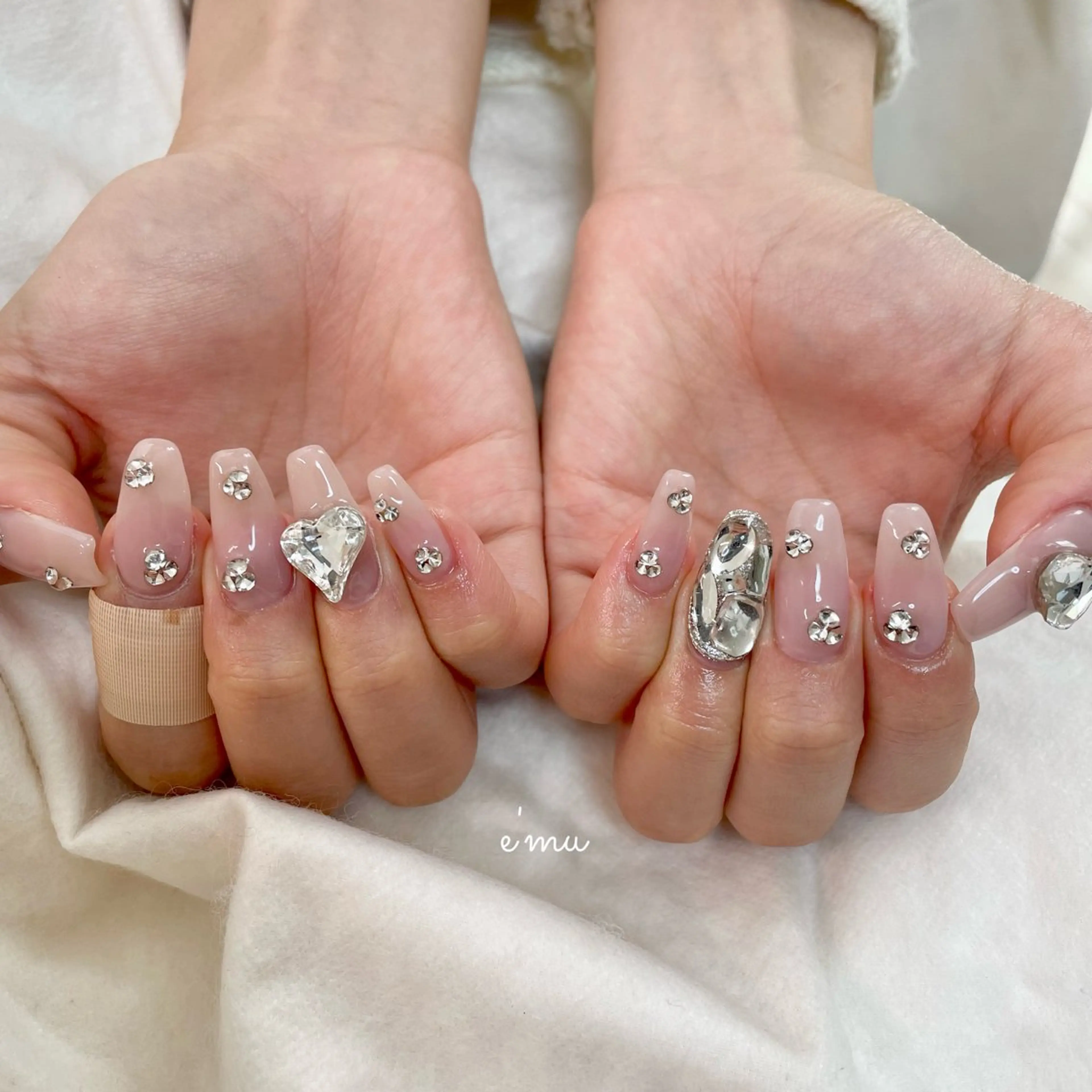 ネイル ワンホンネイル ハンドネイル nail salon e'mu💐のネイルデザイン