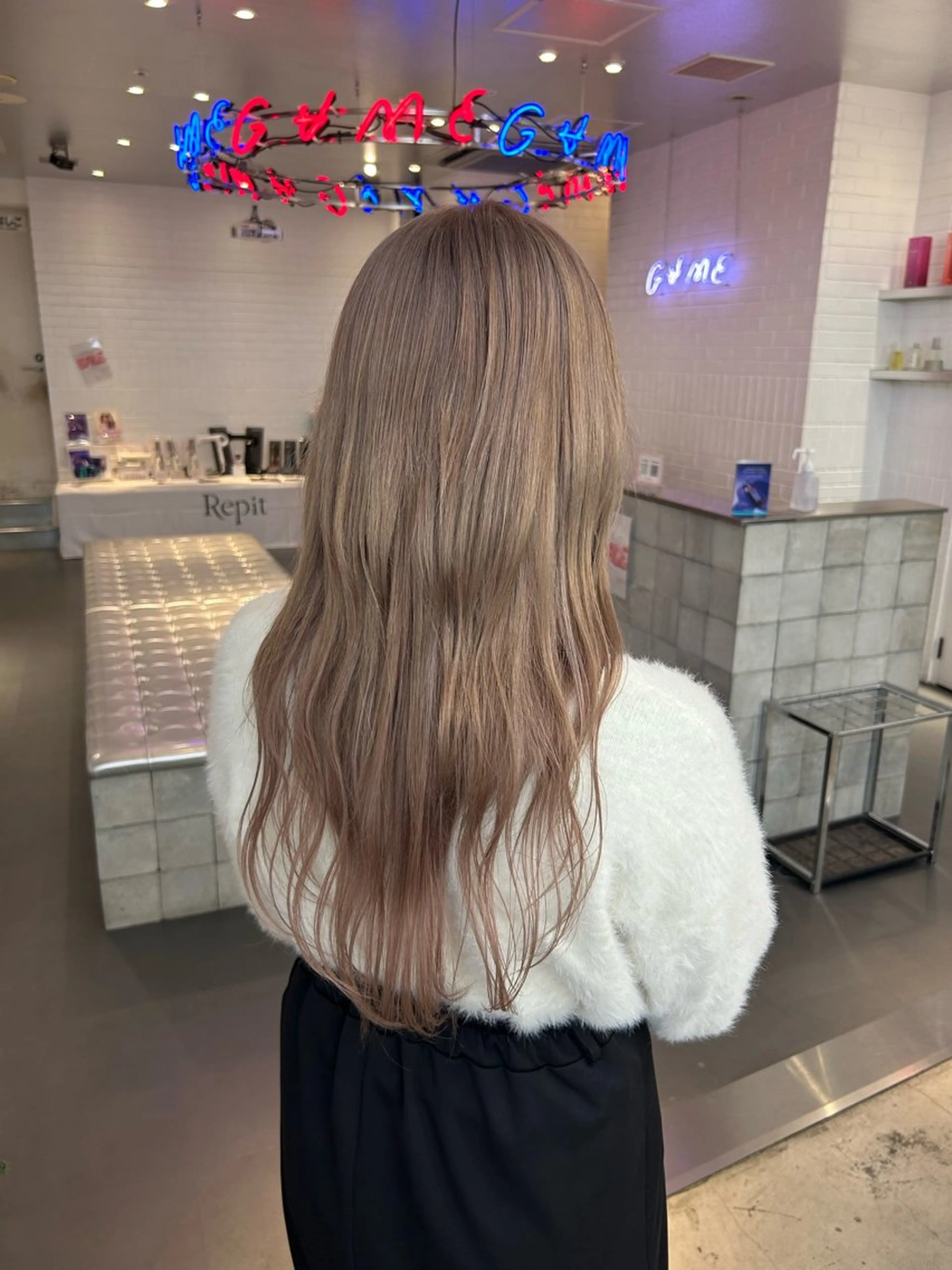 ショート ボブ エクステ 外国人風カラー レイヤーカット ショートヘア ヘアカラー エクステ MiRI💜地毛級 エクステ✖似合わせ技のヘアスタイル
